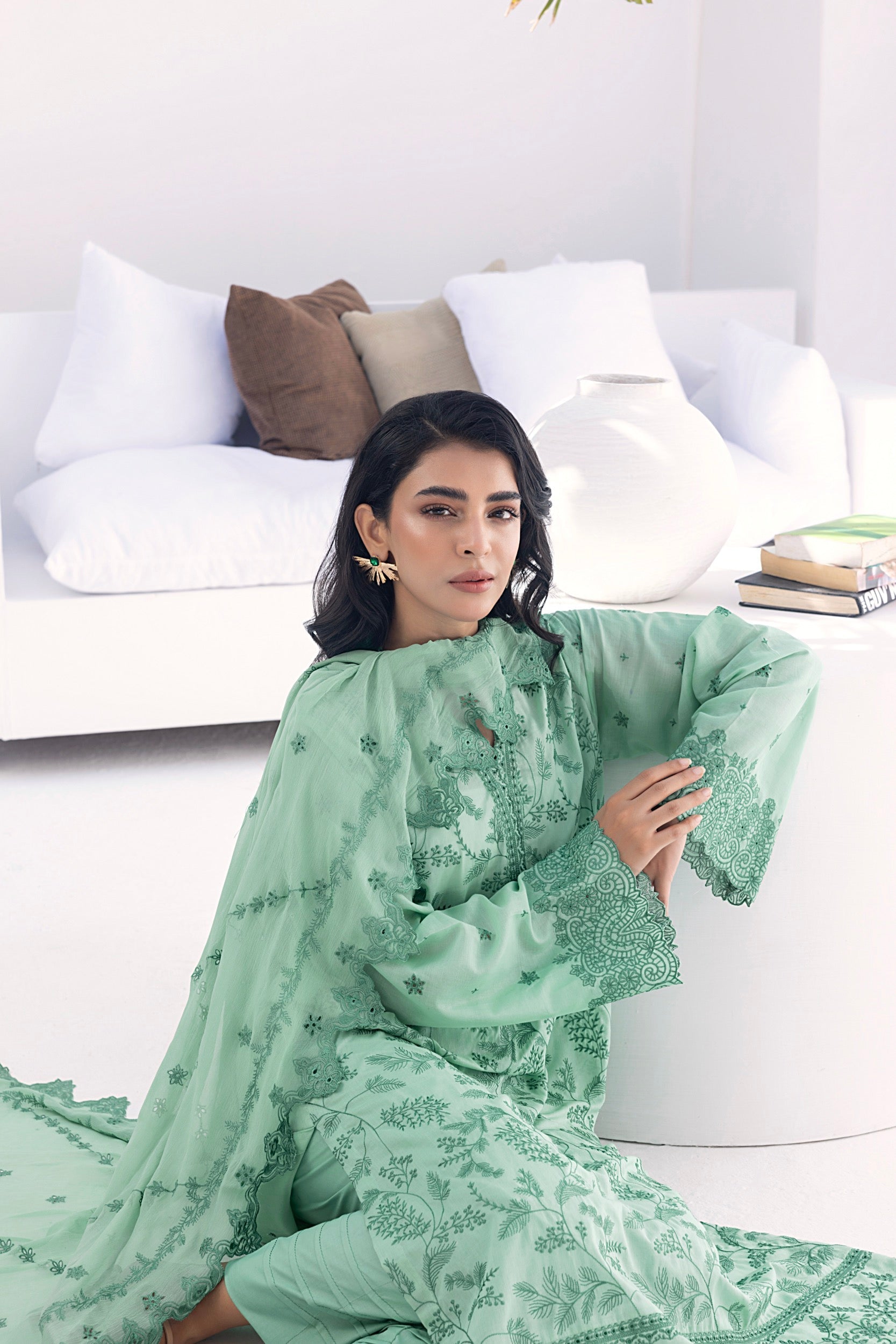 LSM | Winter Marina 24 | 0015 - Official LSM stockist in UK - Sakeena London