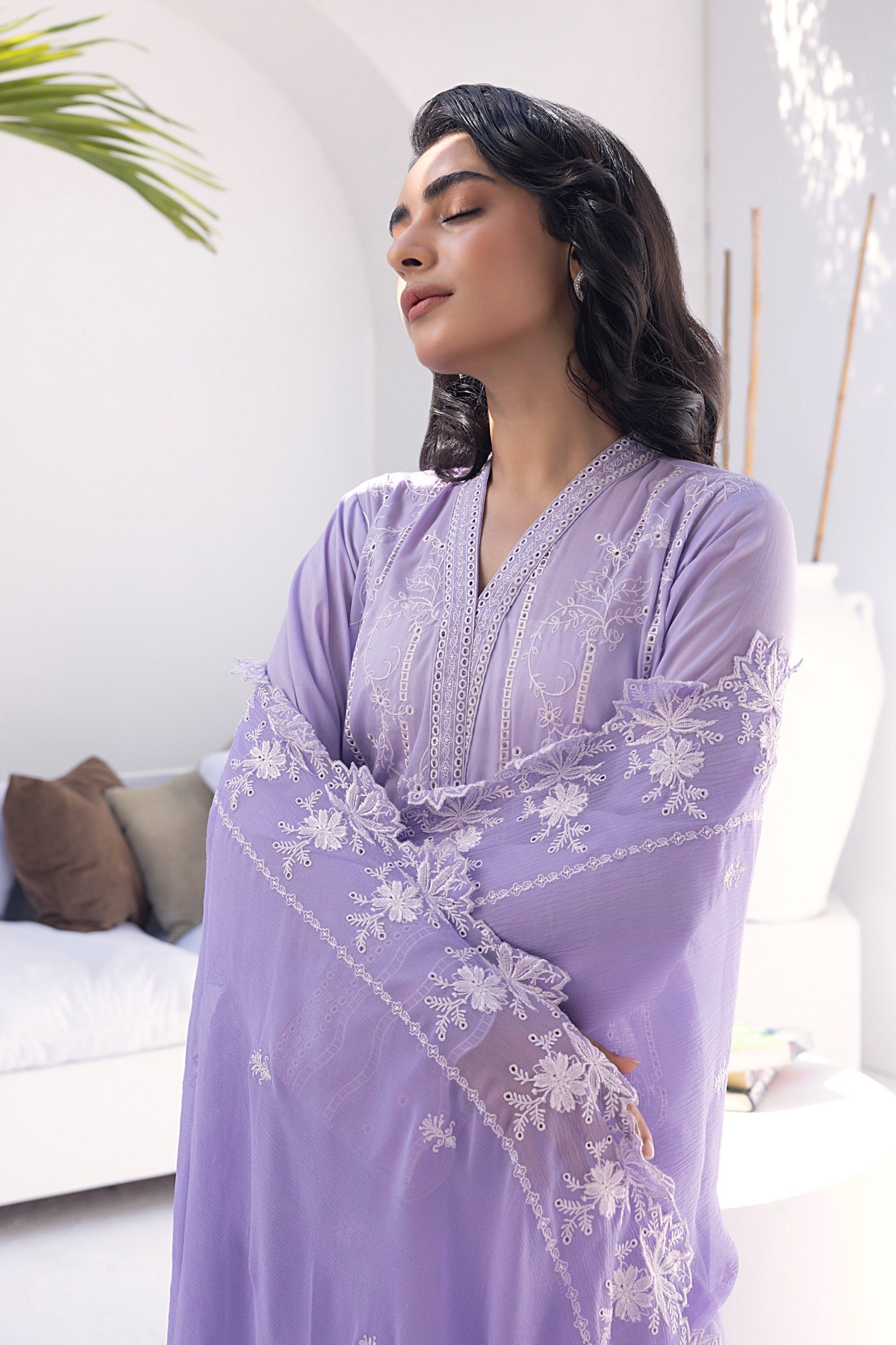LSM | Winter Marina 24 | 0050 - Official LSM stockist in UK - Sakeena London