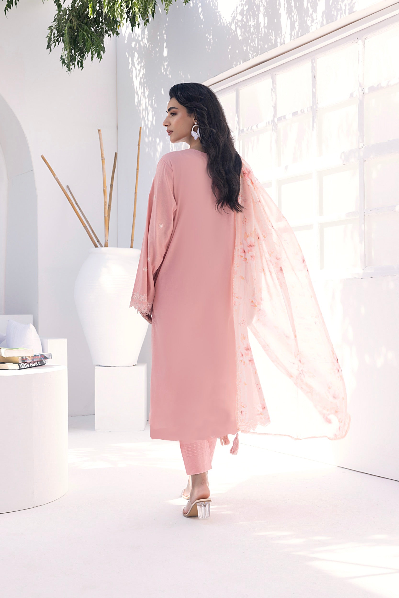 LSM | Winter Marina 24 | 0204 - Official LSM stockist in UK - Sakeena London