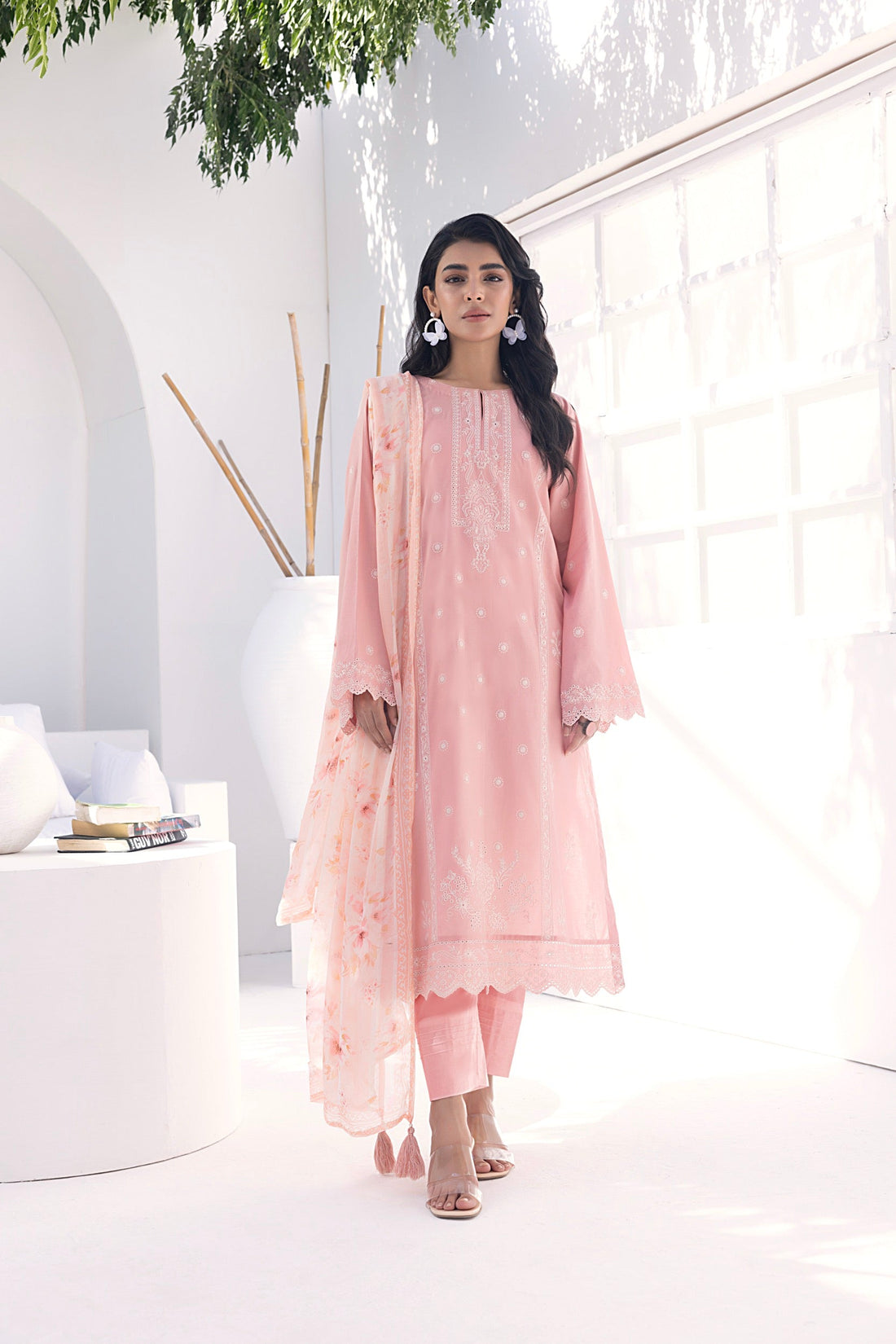 LSM | Winter Marina 24 | 0204 - Official LSM stockist in UK - Sakeena London