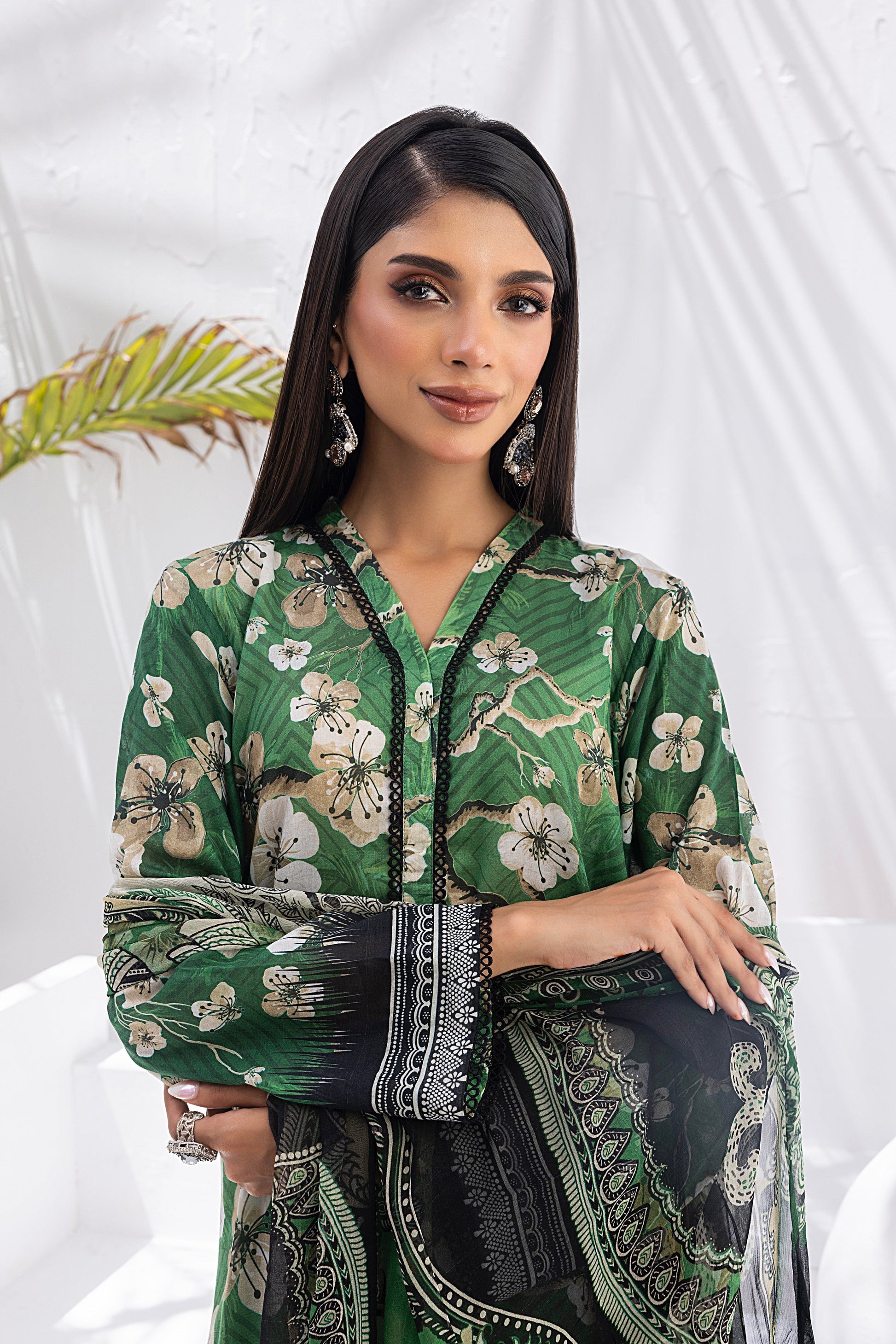 LSM | Winter Marina 24 | 0104 - Official LSM stockist in UK - Sakeena London