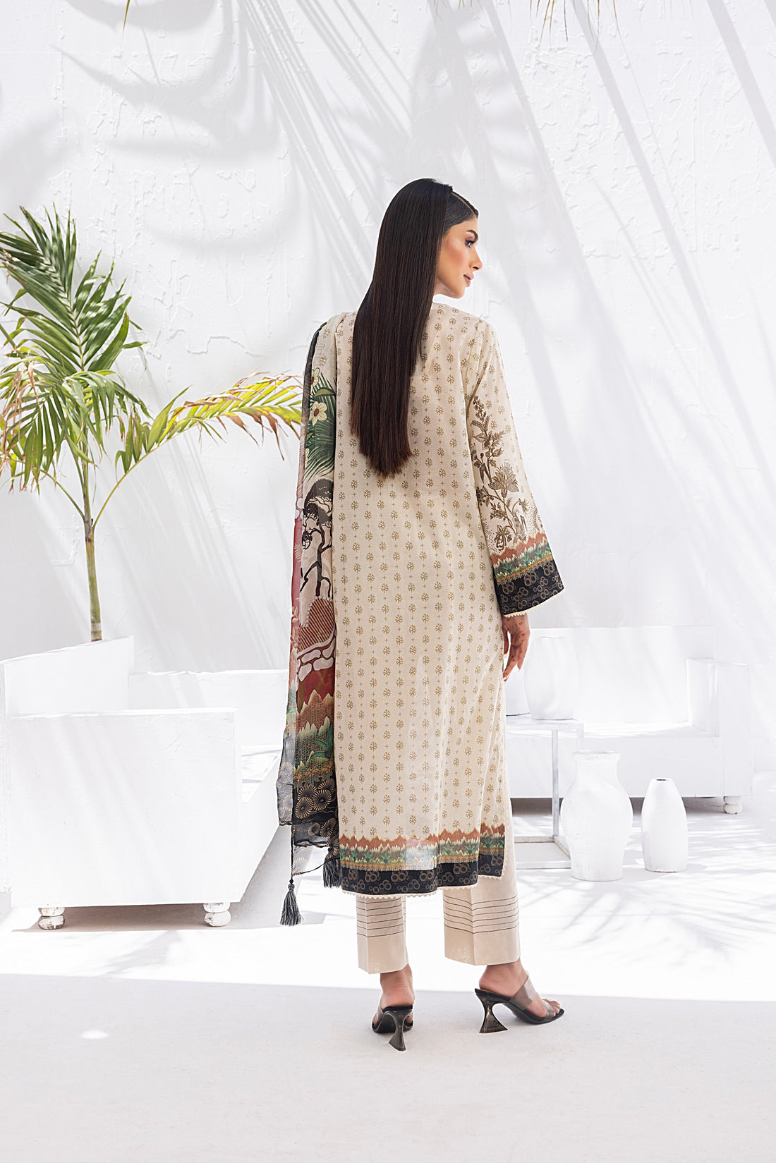 LSM | Winter Marina 24 | 0105 - Official LSM stockist in UK - Sakeena London