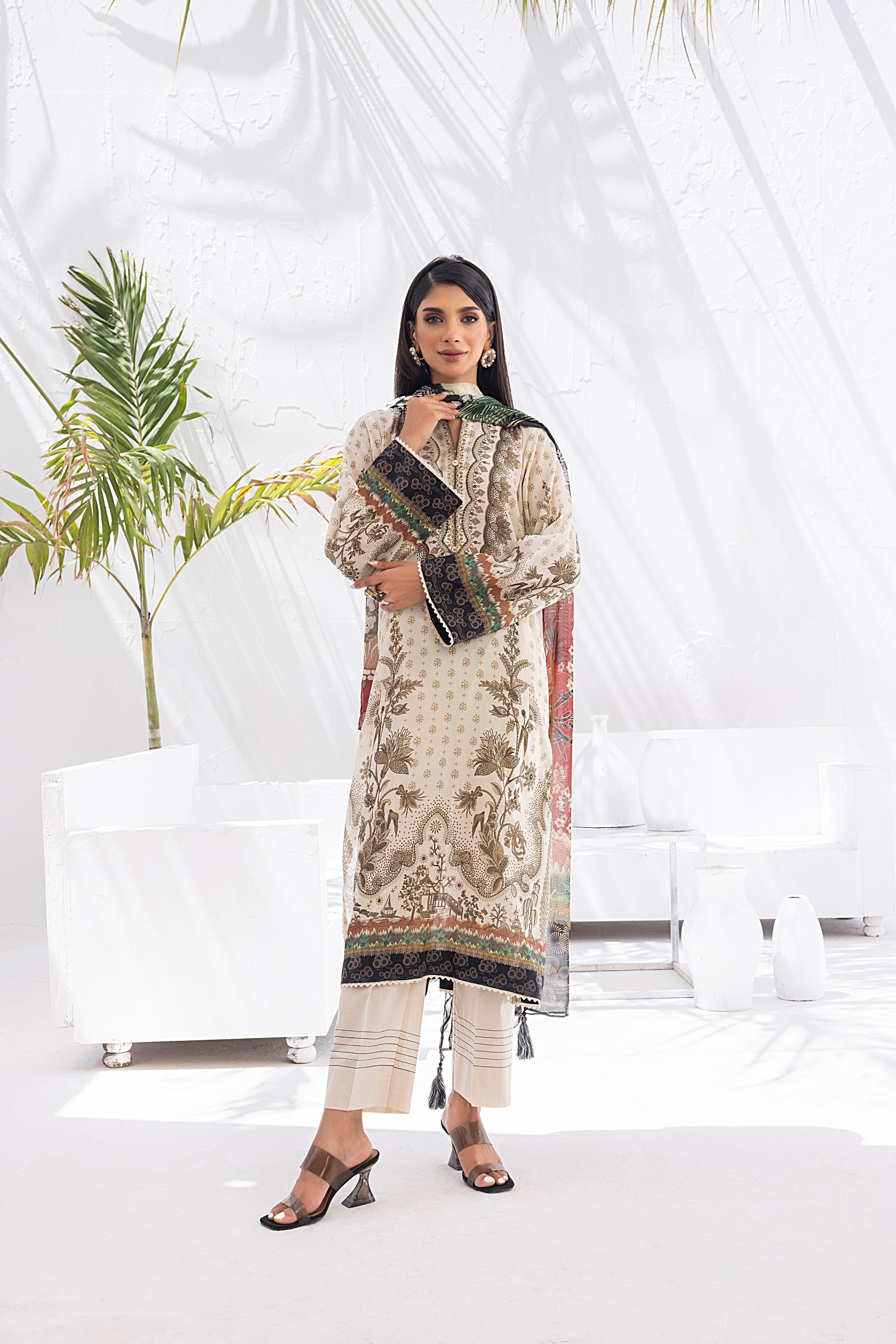 LSM | Winter Marina 24 | 0105 - Official LSM stockist in UK - Sakeena London