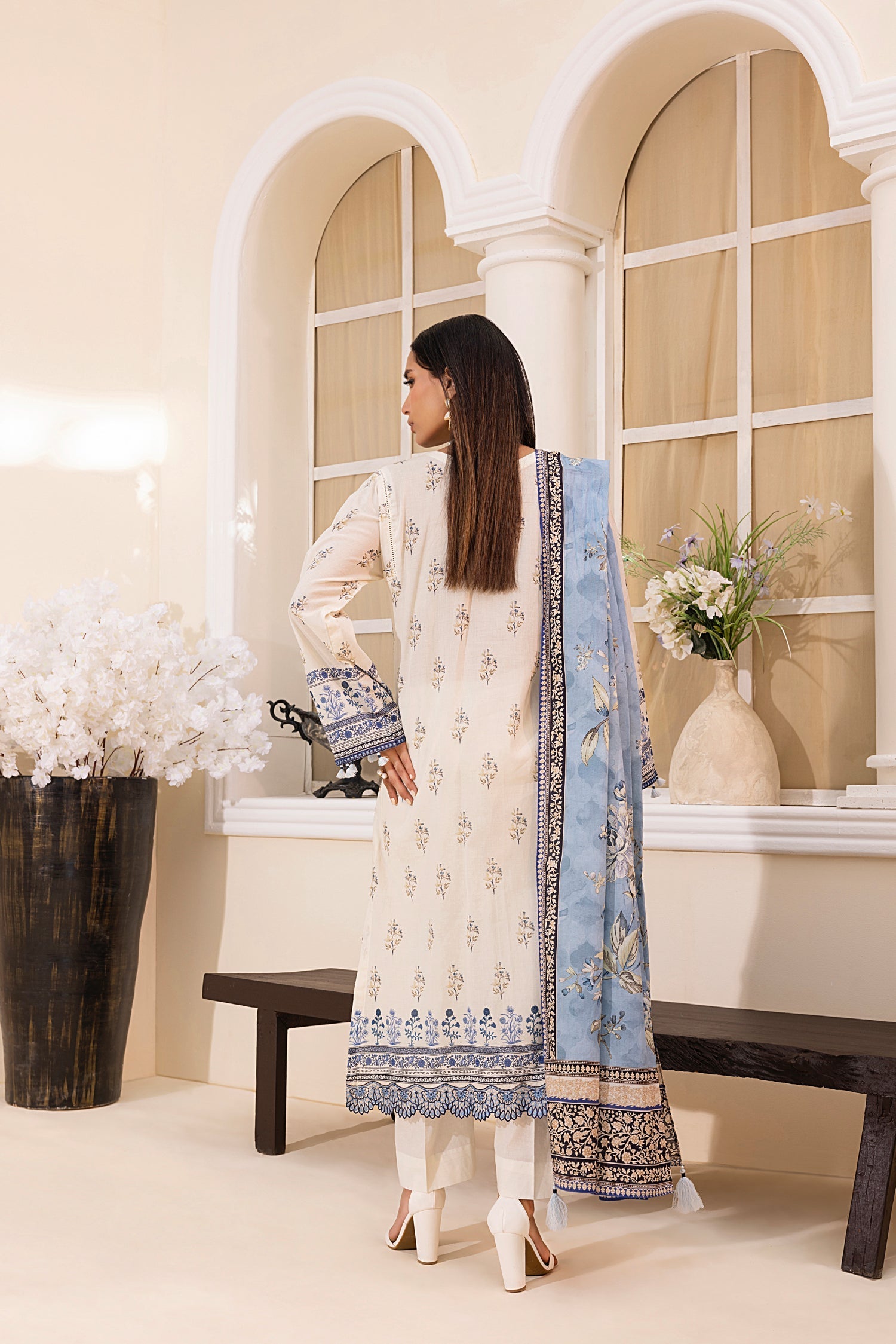 LSM | Embroidered and Printed Lawn | LG-MM-0223 - Official LSM stockist in UK - Sakeena London