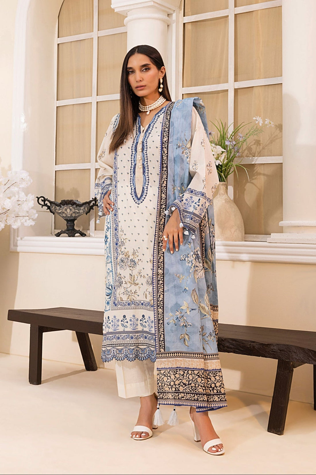 LSM | Embroidered and Printed Lawn | LG-MM-0223 - Official LSM stockist in UK - Sakeena London
