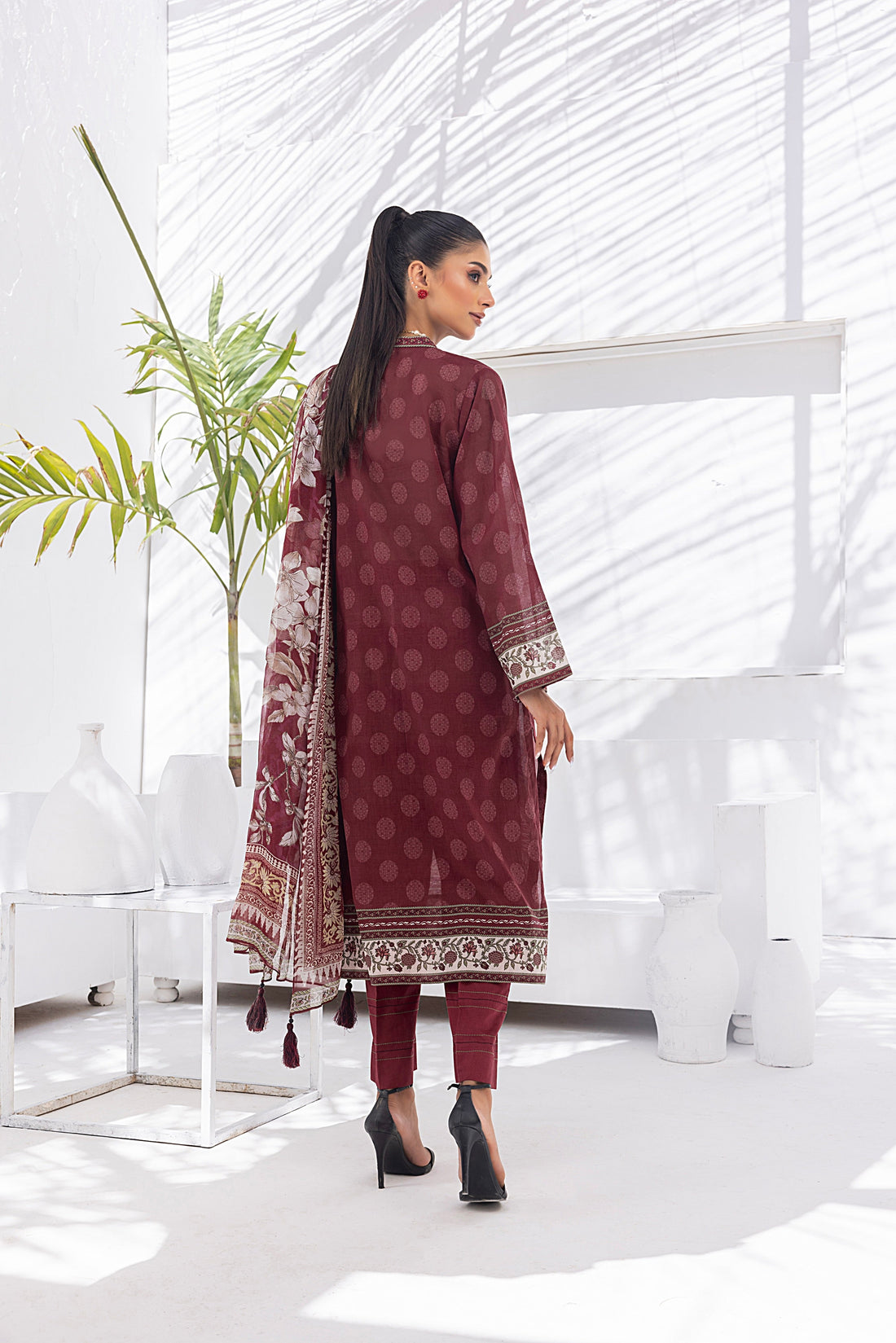 LSM | Winter Marina 24 | 0106 - Official LSM stockist in UK - Sakeena London