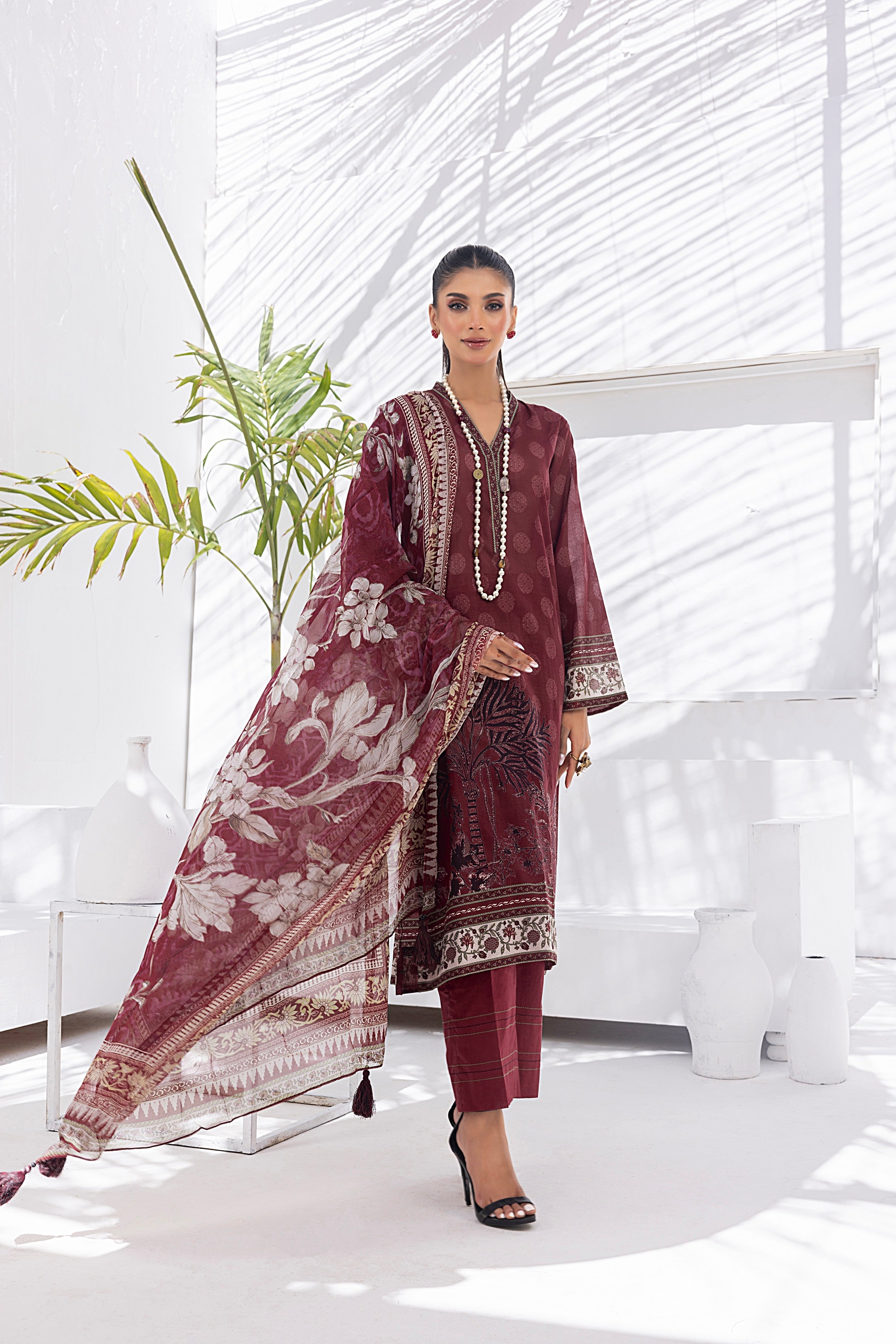 LSM | Winter Marina 24 | 0106 - Official LSM stockist in UK - Sakeena London