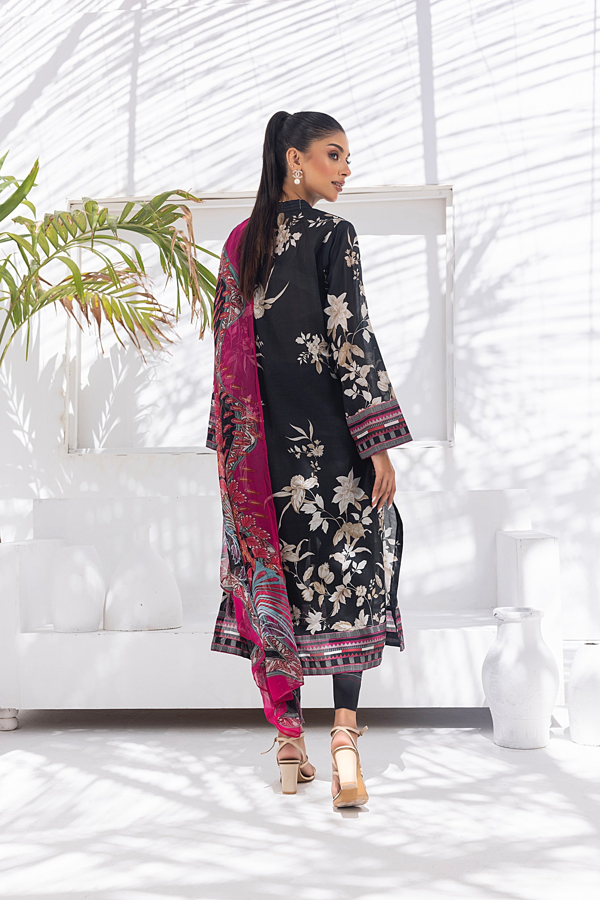LSM | Winter Marina 24 | 0107 - Official LSM stockist in UK - Sakeena London