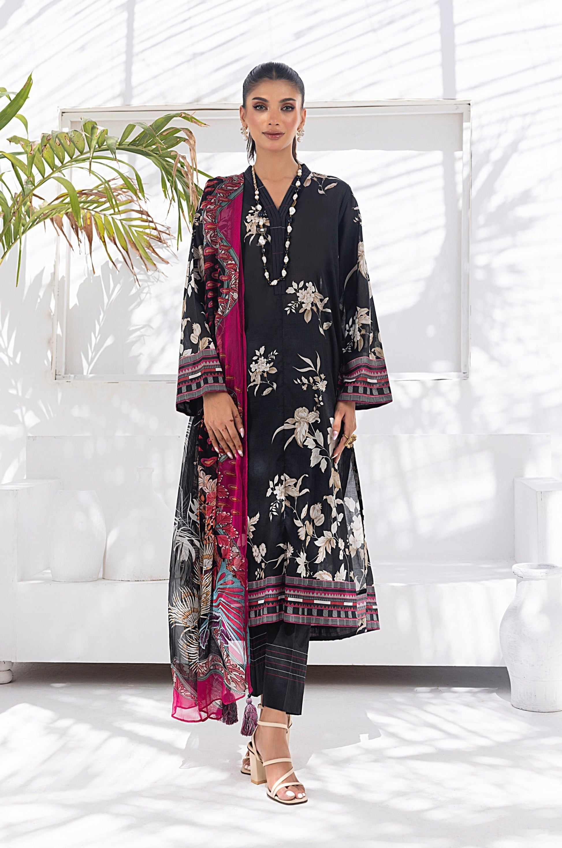 LSM | Winter Marina 24 | 0107 - Official LSM stockist in UK - Sakeena London