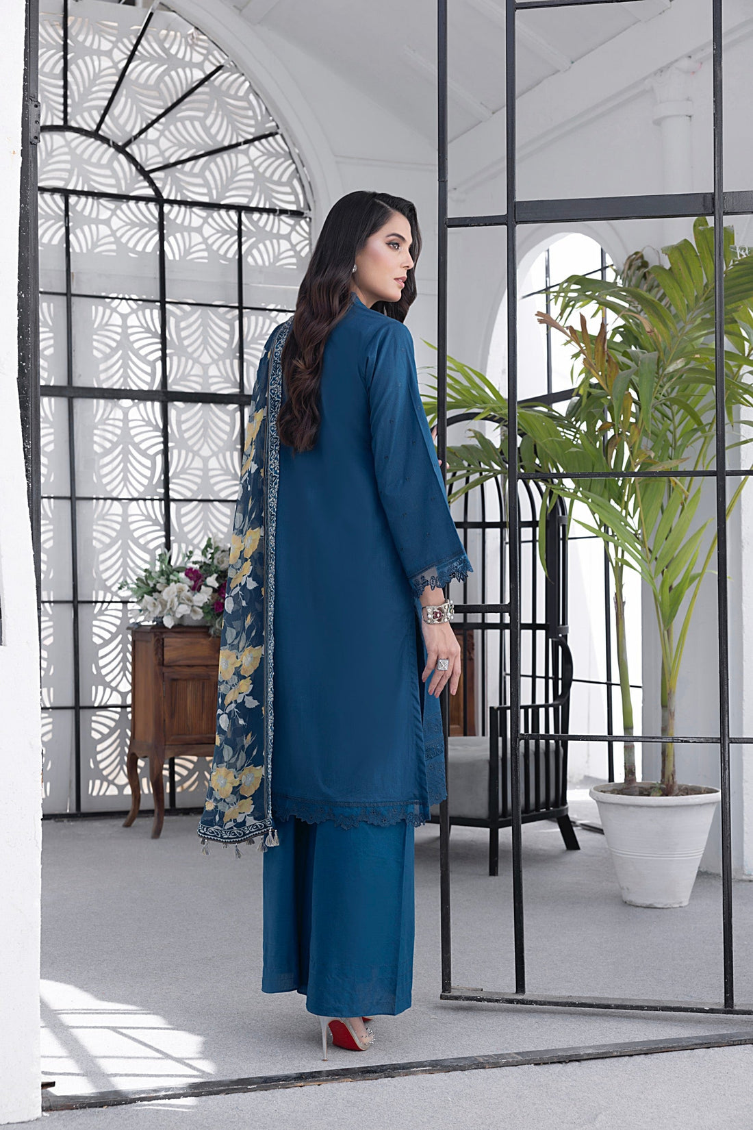 LSM | Winter Marina 24 | 0140 - Official LSM stockist in UK - Sakeena London