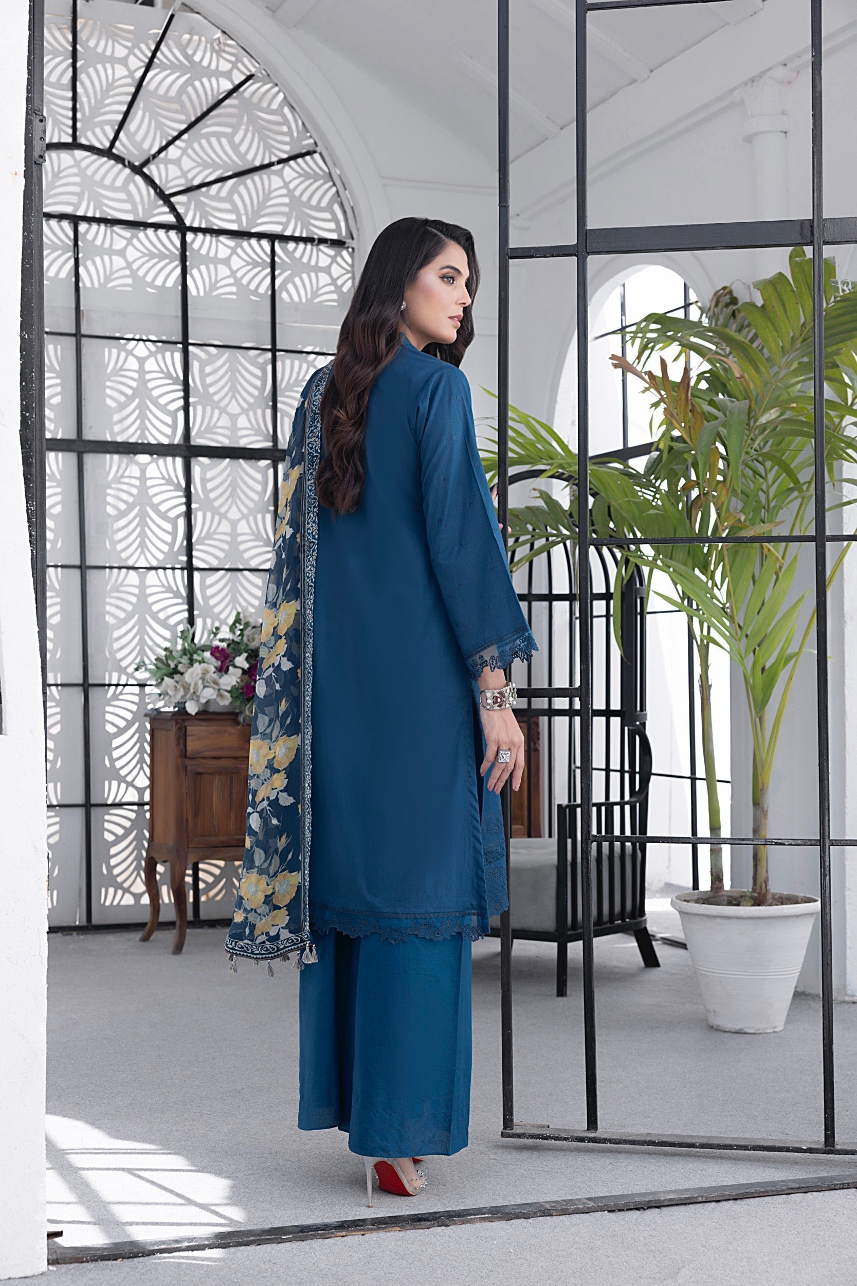 LSM | Winter Marina 24 | 0140 - Official LSM stockist in UK - Sakeena London