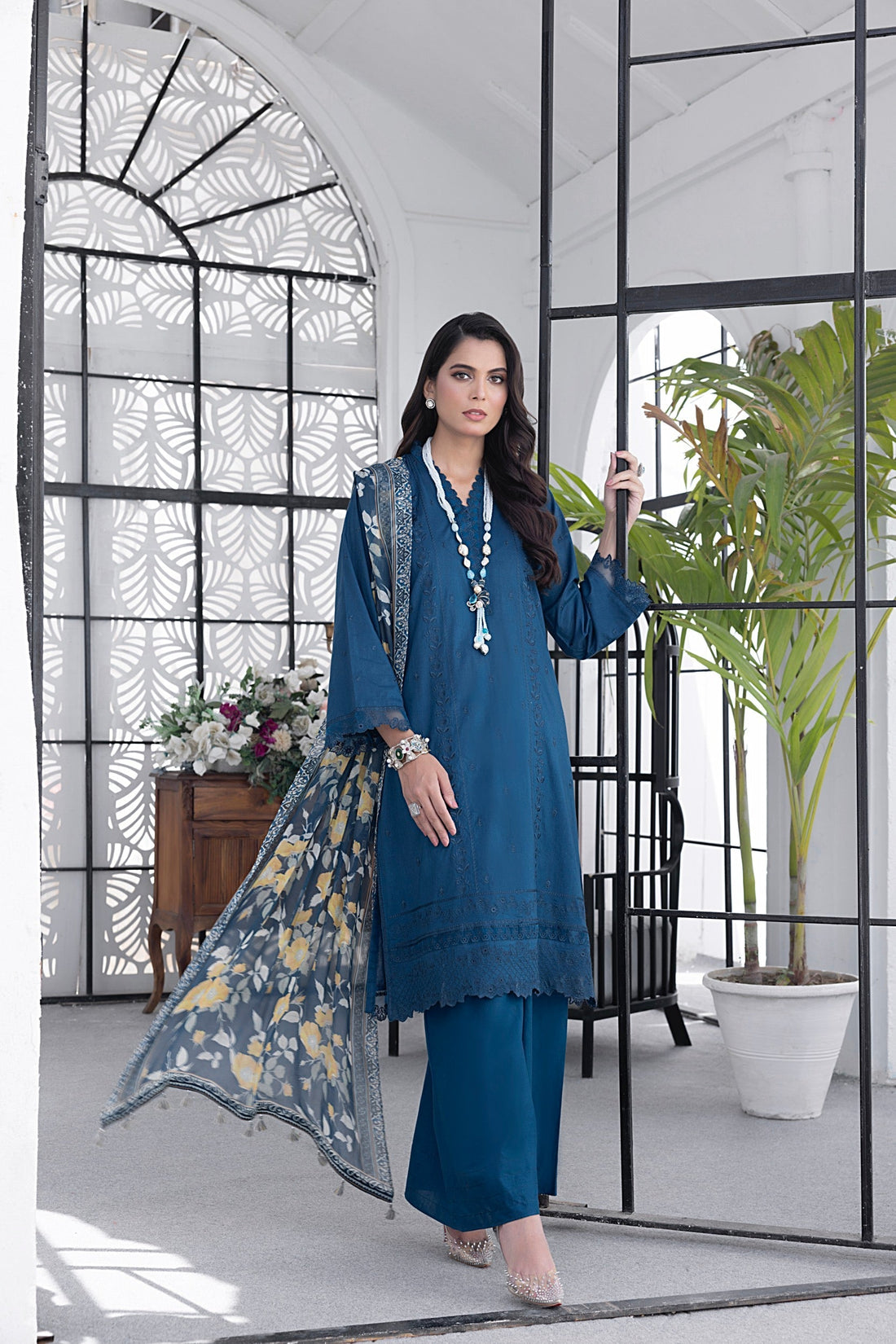 LSM | Winter Marina 24 | 0140 - Official LSM stockist in UK - Sakeena London