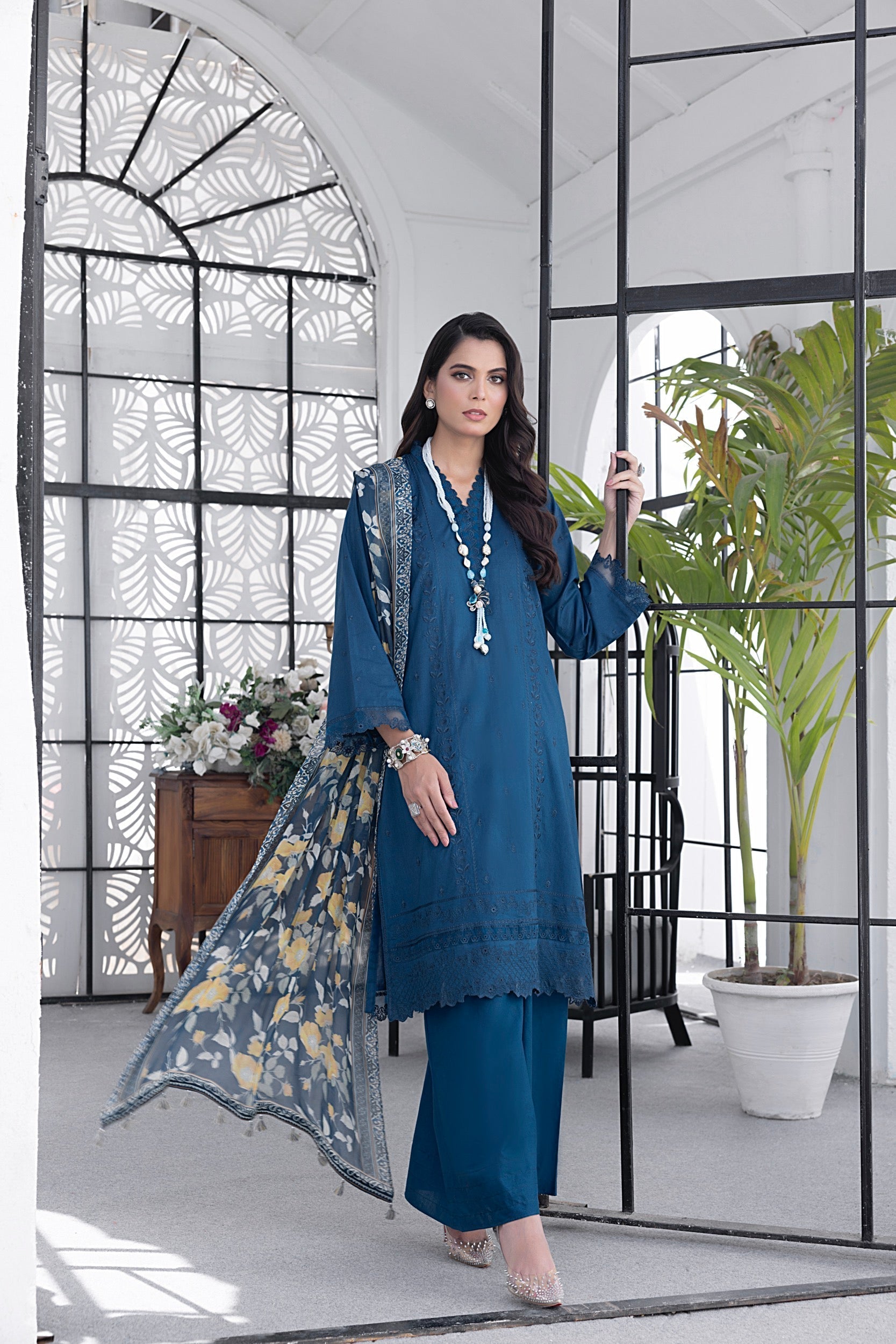 LSM | Winter Marina 24 | 0140 - Official LSM stockist in UK - Sakeena London
