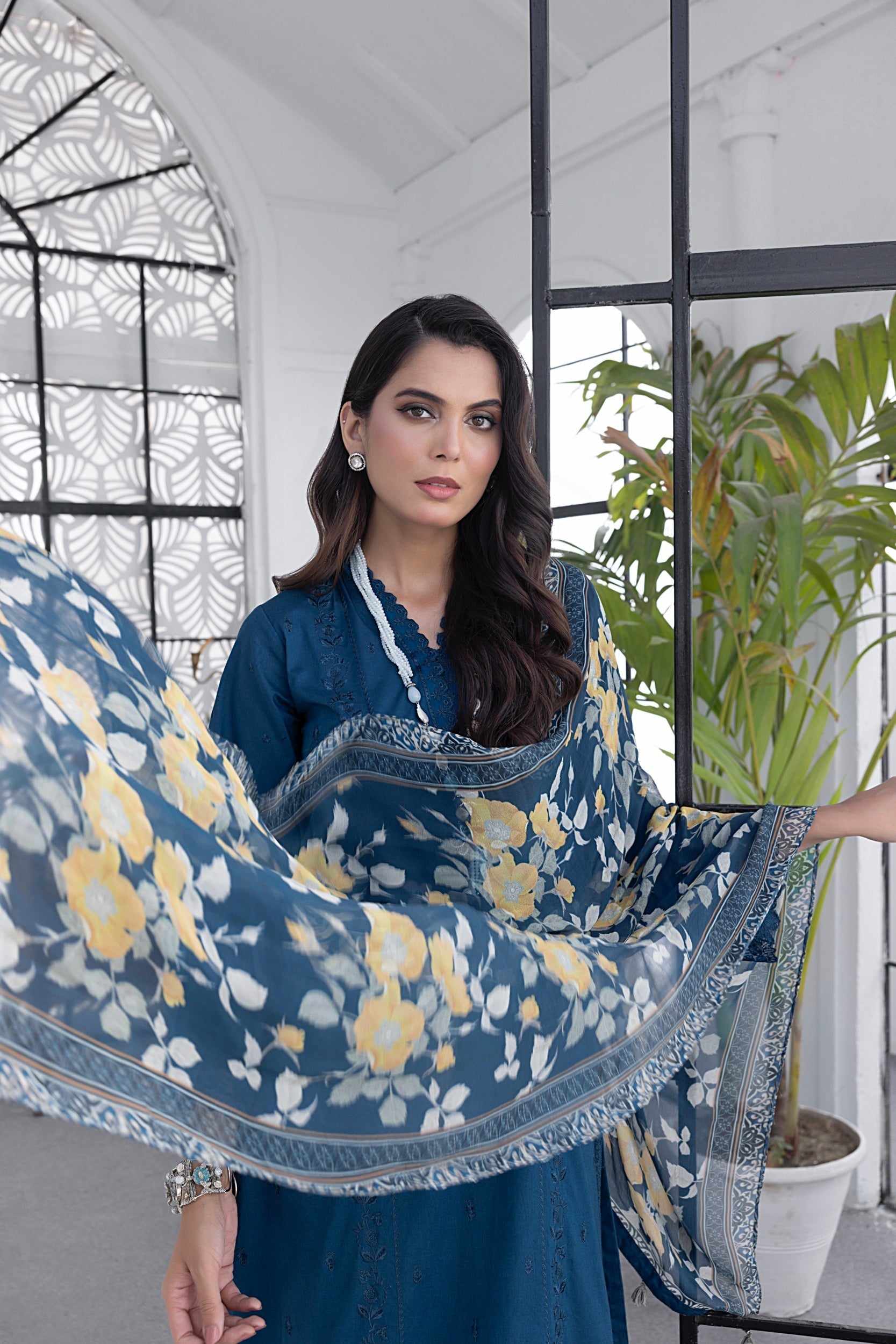 LSM | Winter Marina 24 | 0140 - Official LSM stockist in UK - Sakeena London
