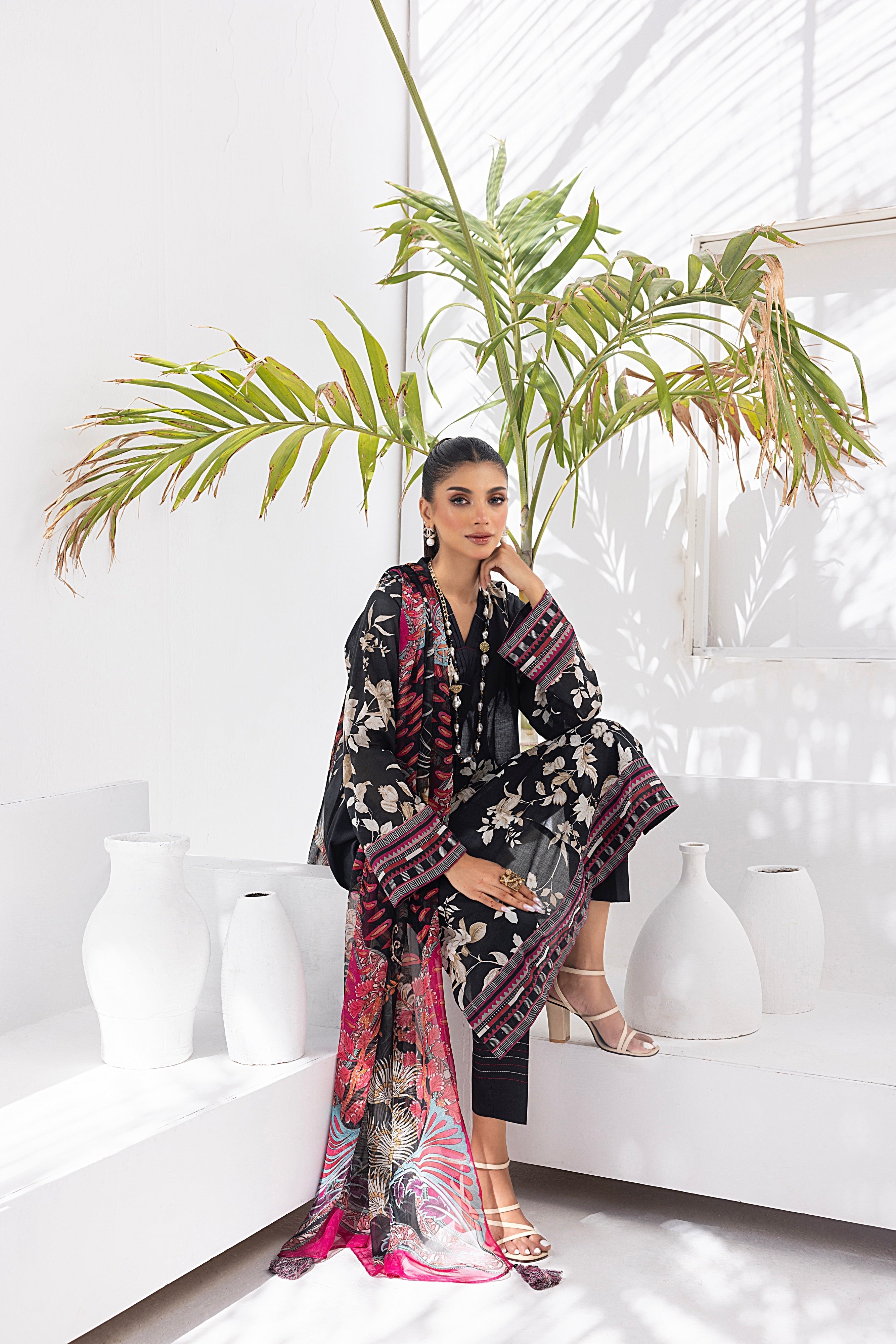 LSM | Winter Marina 24 | 0107 - Official LSM stockist in UK - Sakeena London
