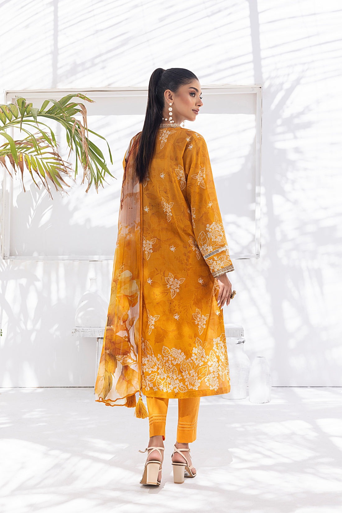 LSM | Winter Marina 24 | 0108 - Official LSM stockist in UK - Sakeena London