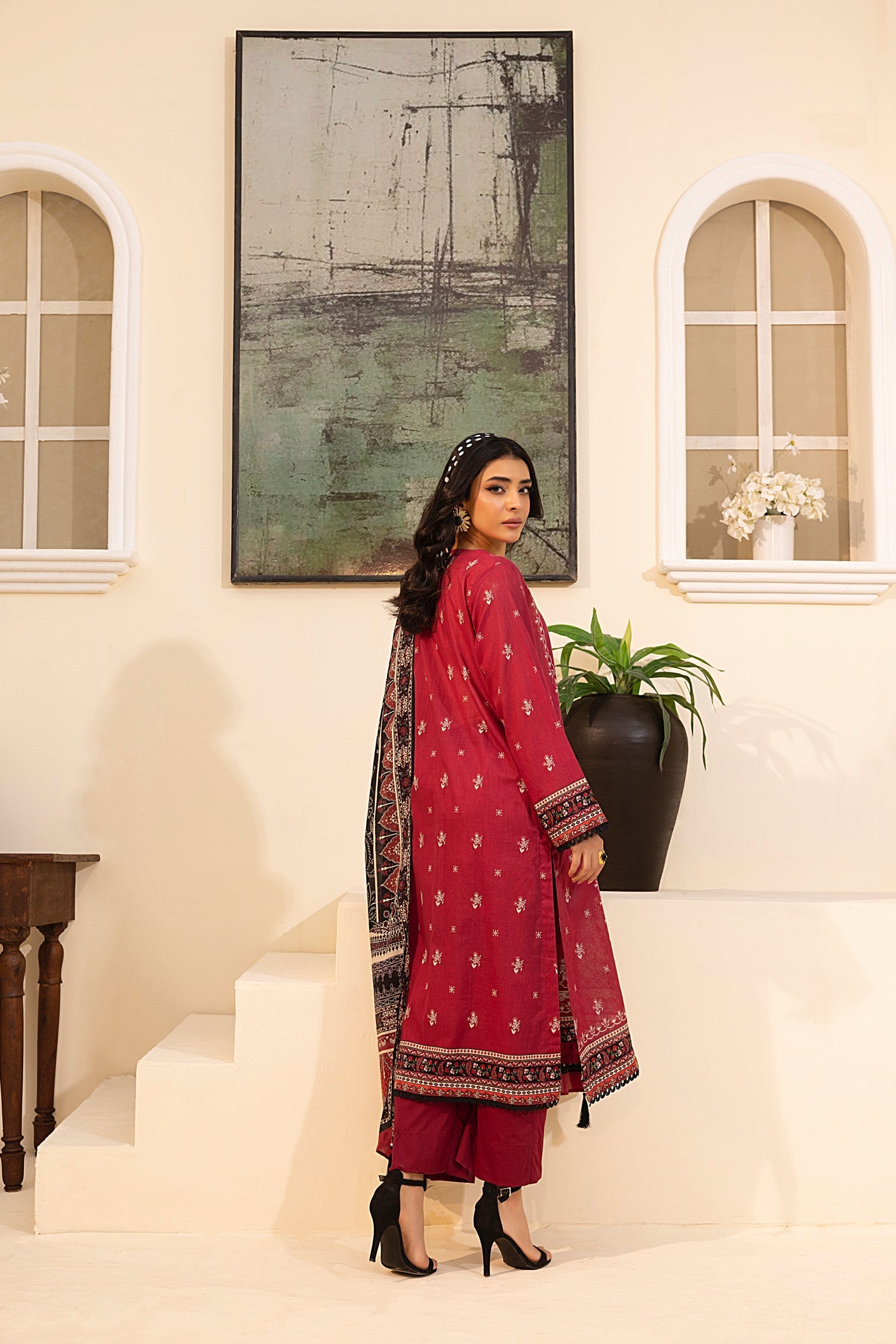 LSM | Embroidered and Printed Lawn | LG-MM-0242 - Official LSM stockist in UK - Sakeena London