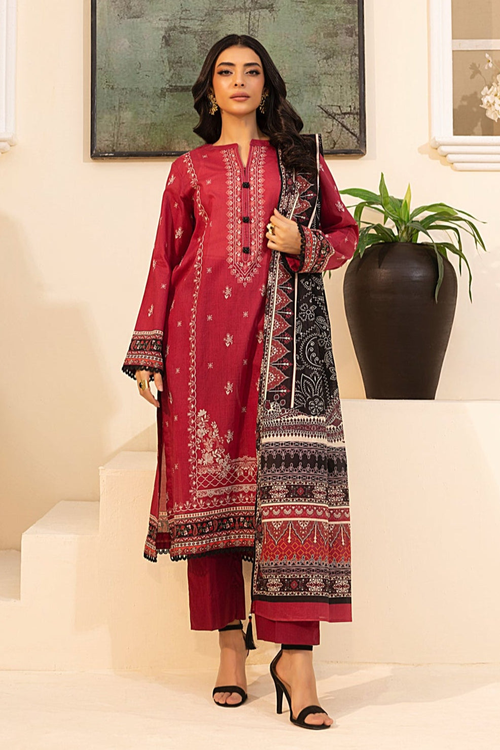 LSM | Embroidered and Printed Lawn | LG-MM-0242 - Official LSM stockist in UK - Sakeena London