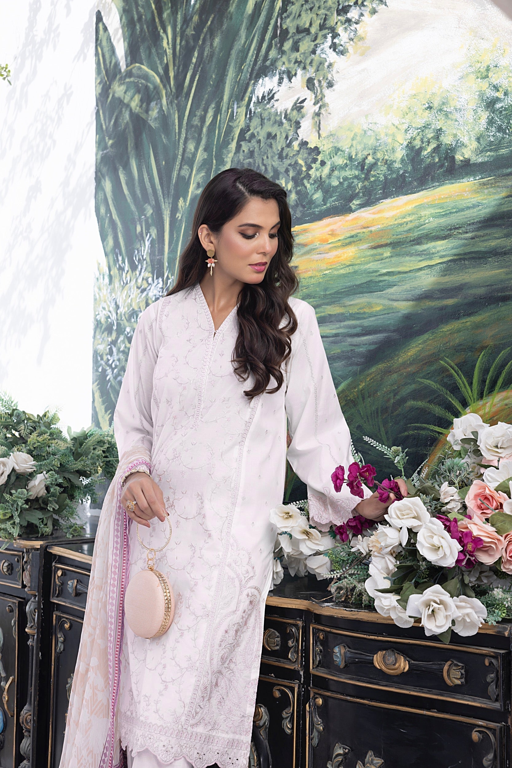 LSM | Winter Marina 24 | 0151 - Official LSM stockist in UK - Sakeena London