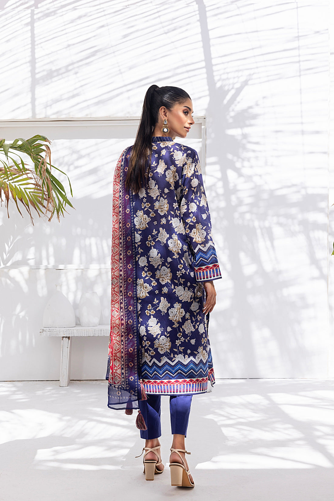 LSM | Winter Marina 24 | 0109 - Official LSM stockist in UK - Sakeena London