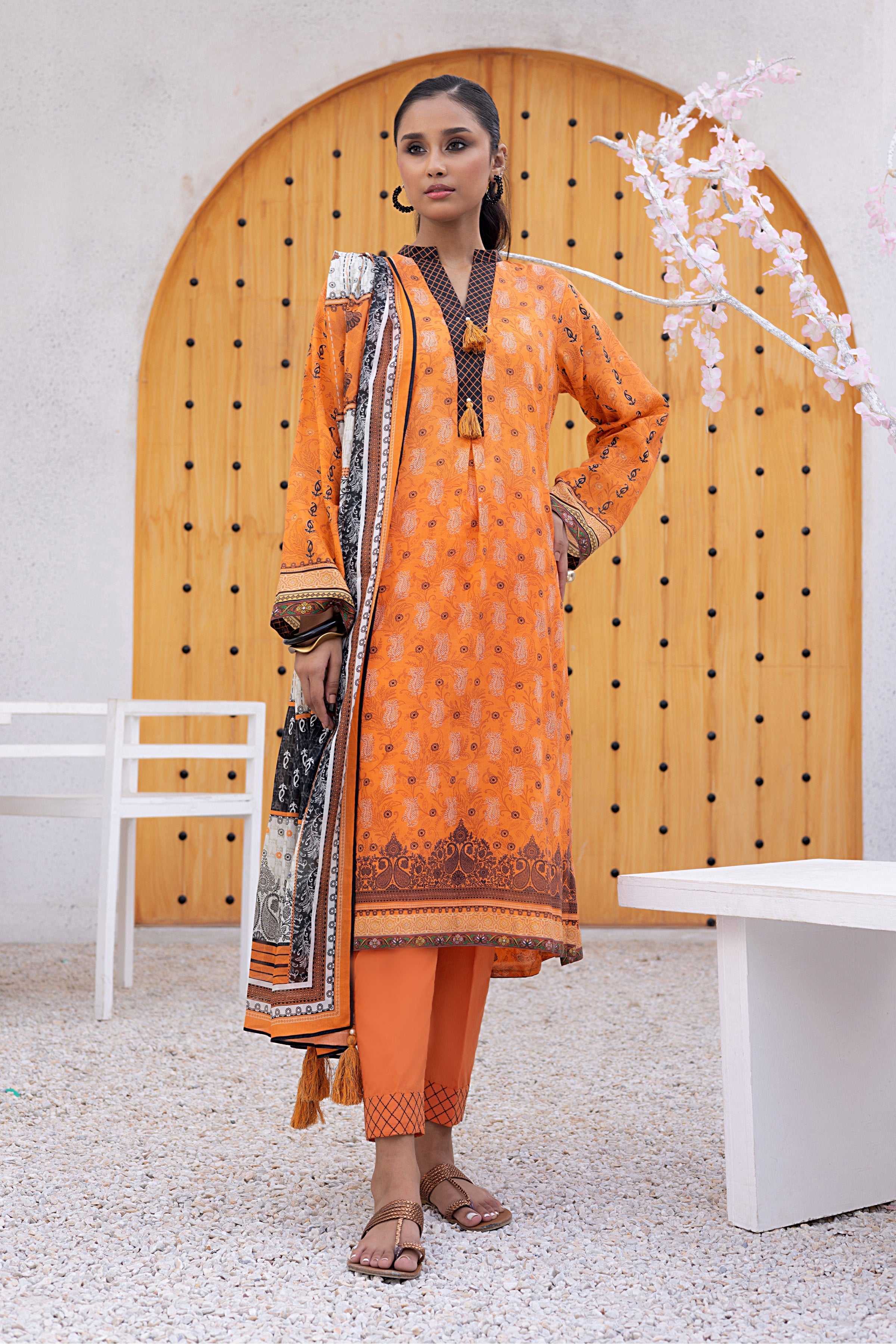 LSM | Winter Marina 24 | 0043 - Official LSM stockist in UK - Sakeena London
