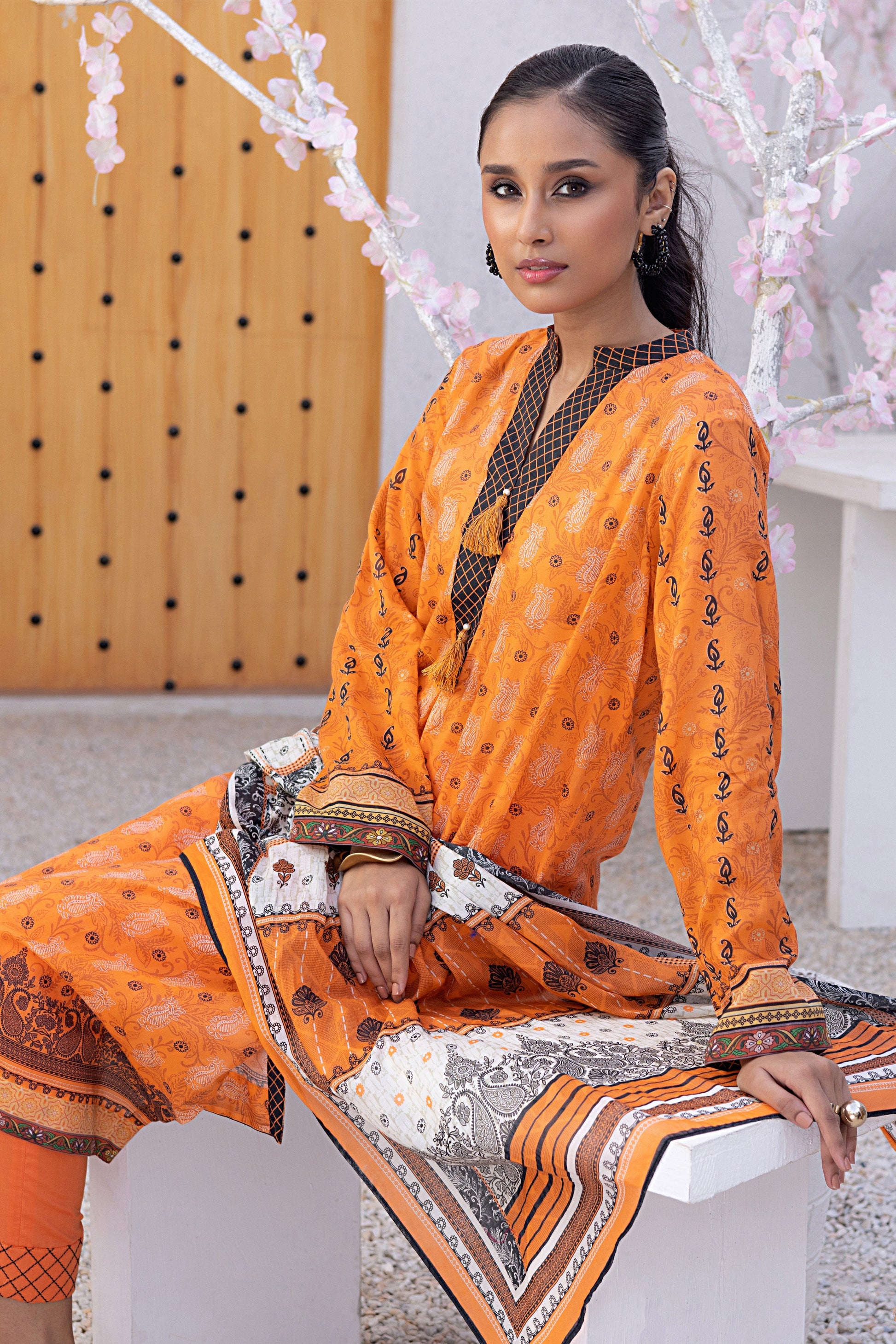 LSM | Winter Marina 24 | 0043 - Official LSM stockist in UK - Sakeena London
