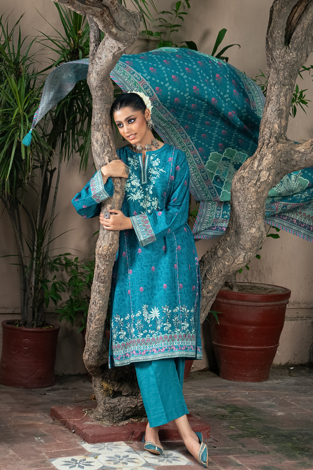 LSM | Winter Marina 24 | Z-0189 - Official LSM stockist in UK - Sakeena London