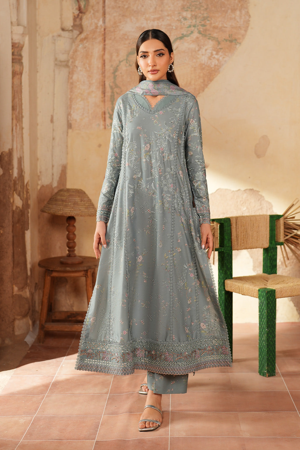 Iznik | Winter 25 | IPF-10 - Official Iznik stockist in UK - Sakeena London