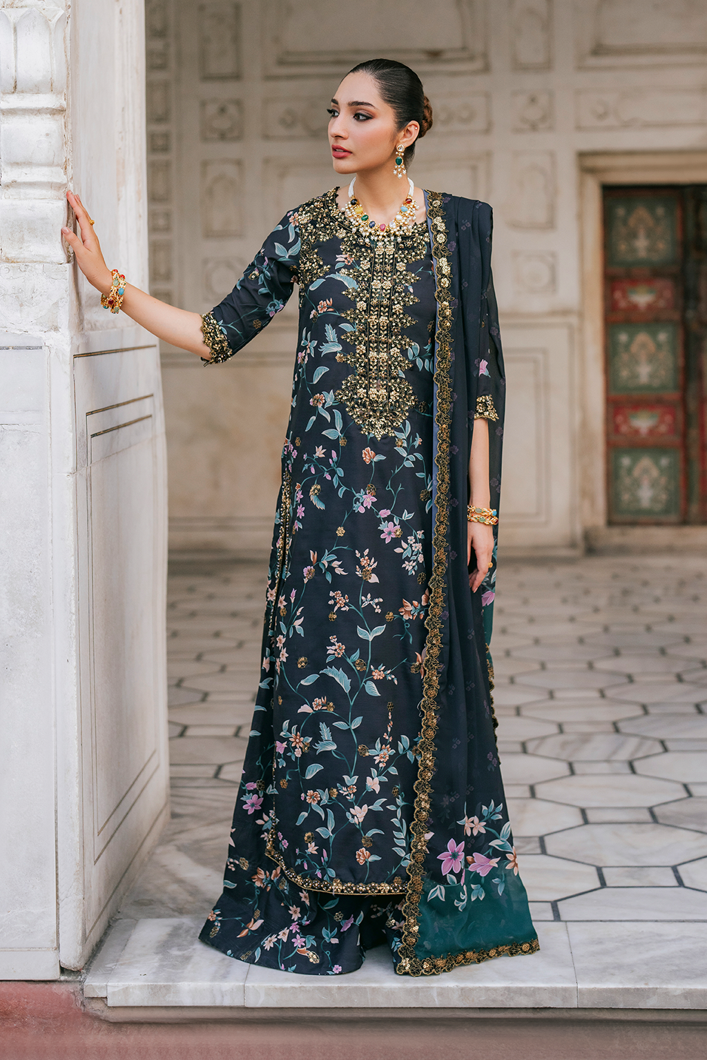 Iznik | Formal Wear | UE-317 - Official Iznik stockist in UK - Sakeena London