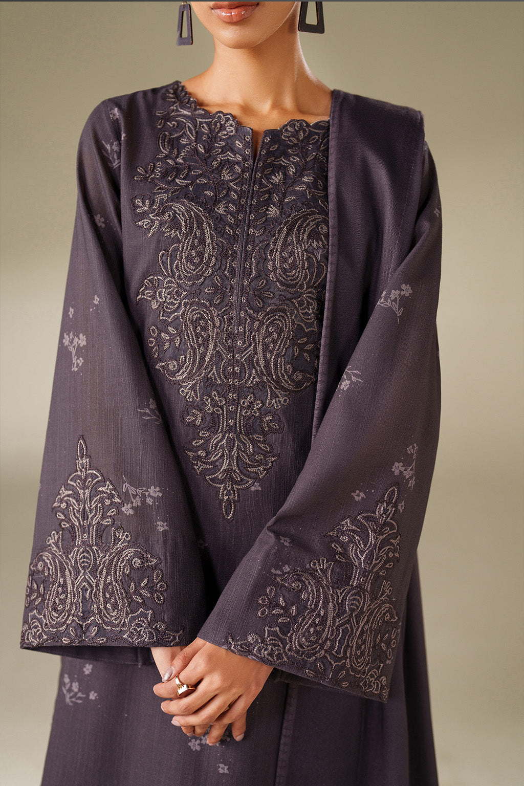 Iznik | Winter Chapter 25 | UE-558 Printed Khaddar - Official Iznik stockist in UK - Sakeena London