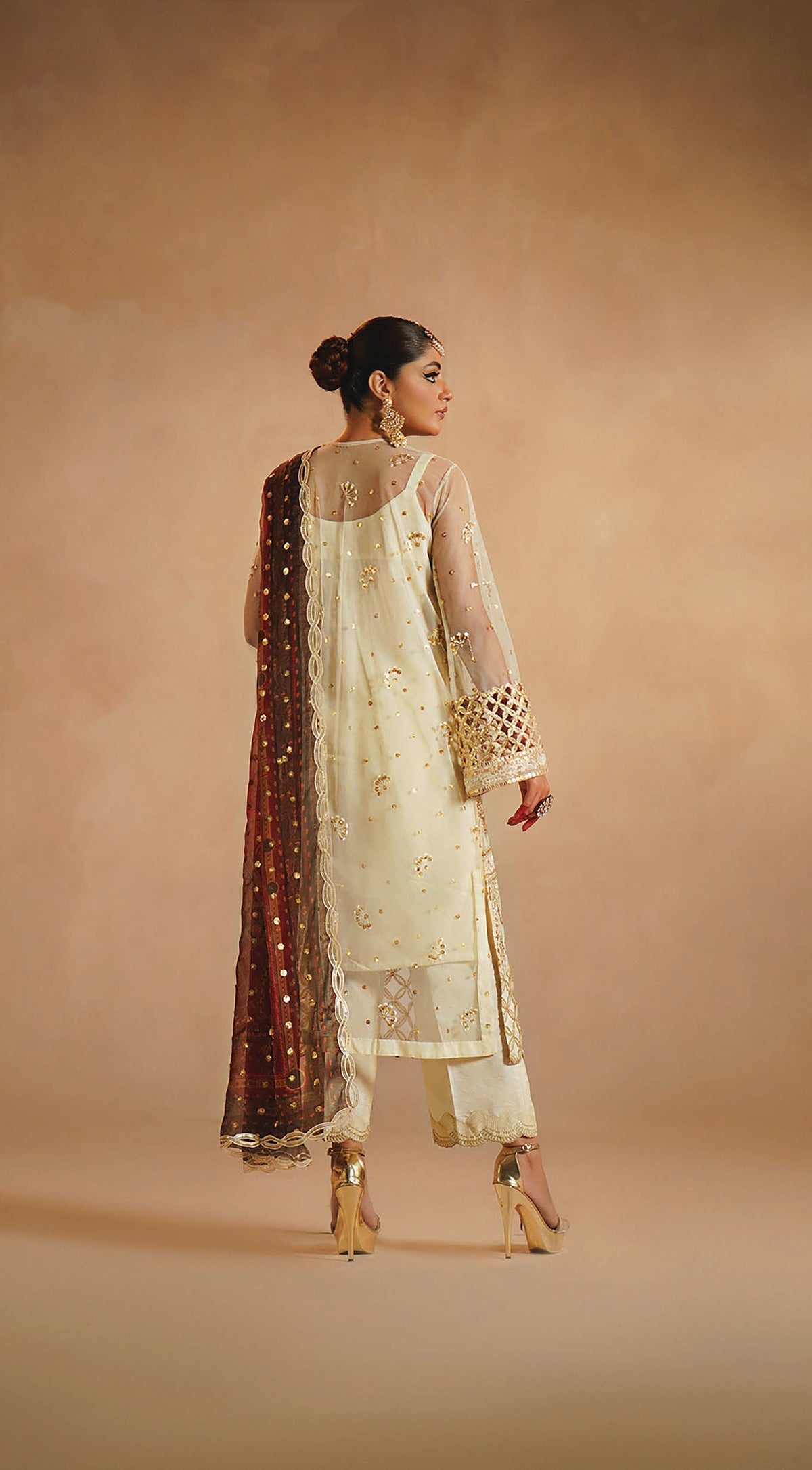 Myeesha | Nayab Formals | Dur-e-Najaf - Official Myeesha stockist in UK - Sakeena London