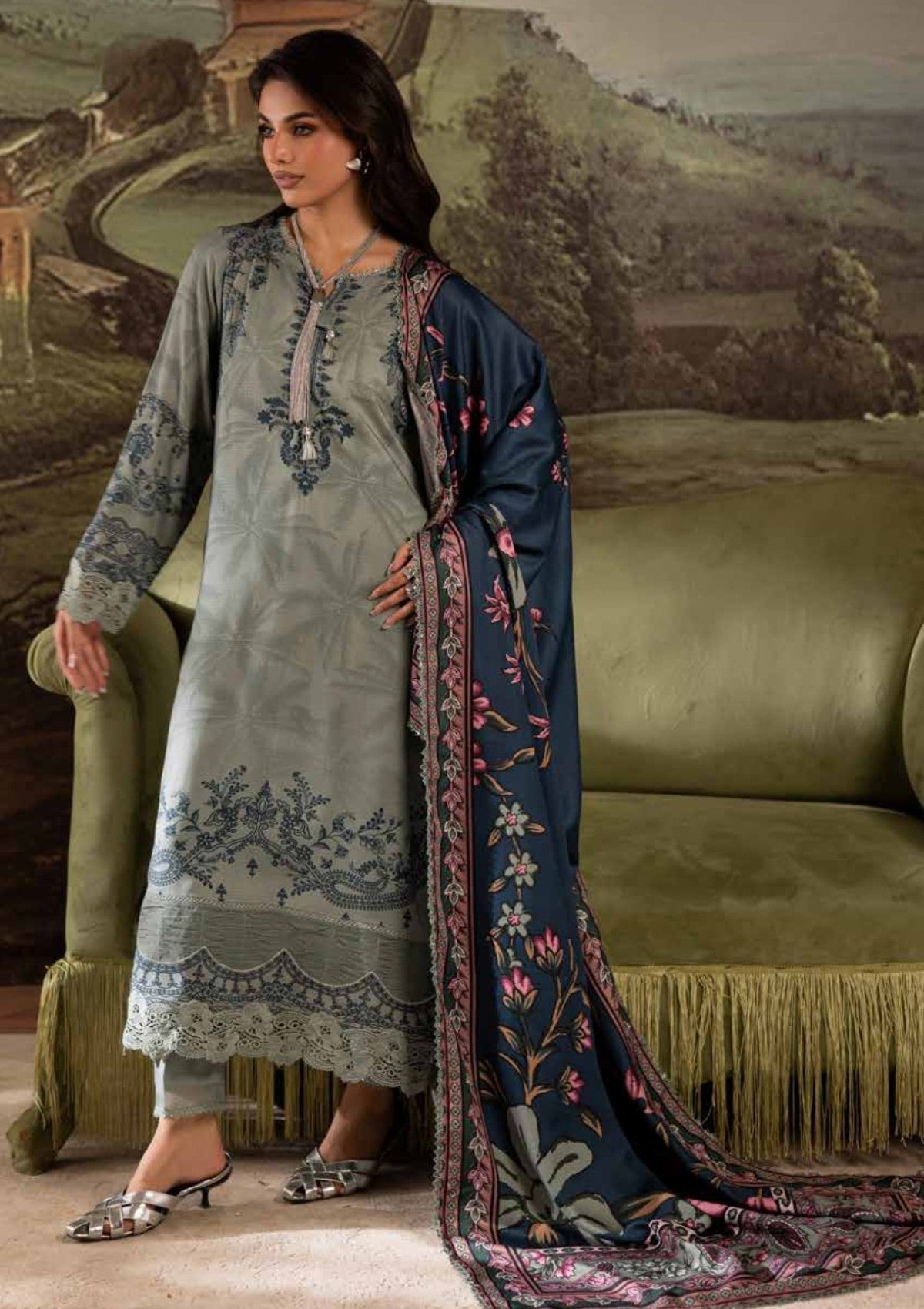 Winter - Nureh - Signature Prints - Doriya Linen 25 - SP#174