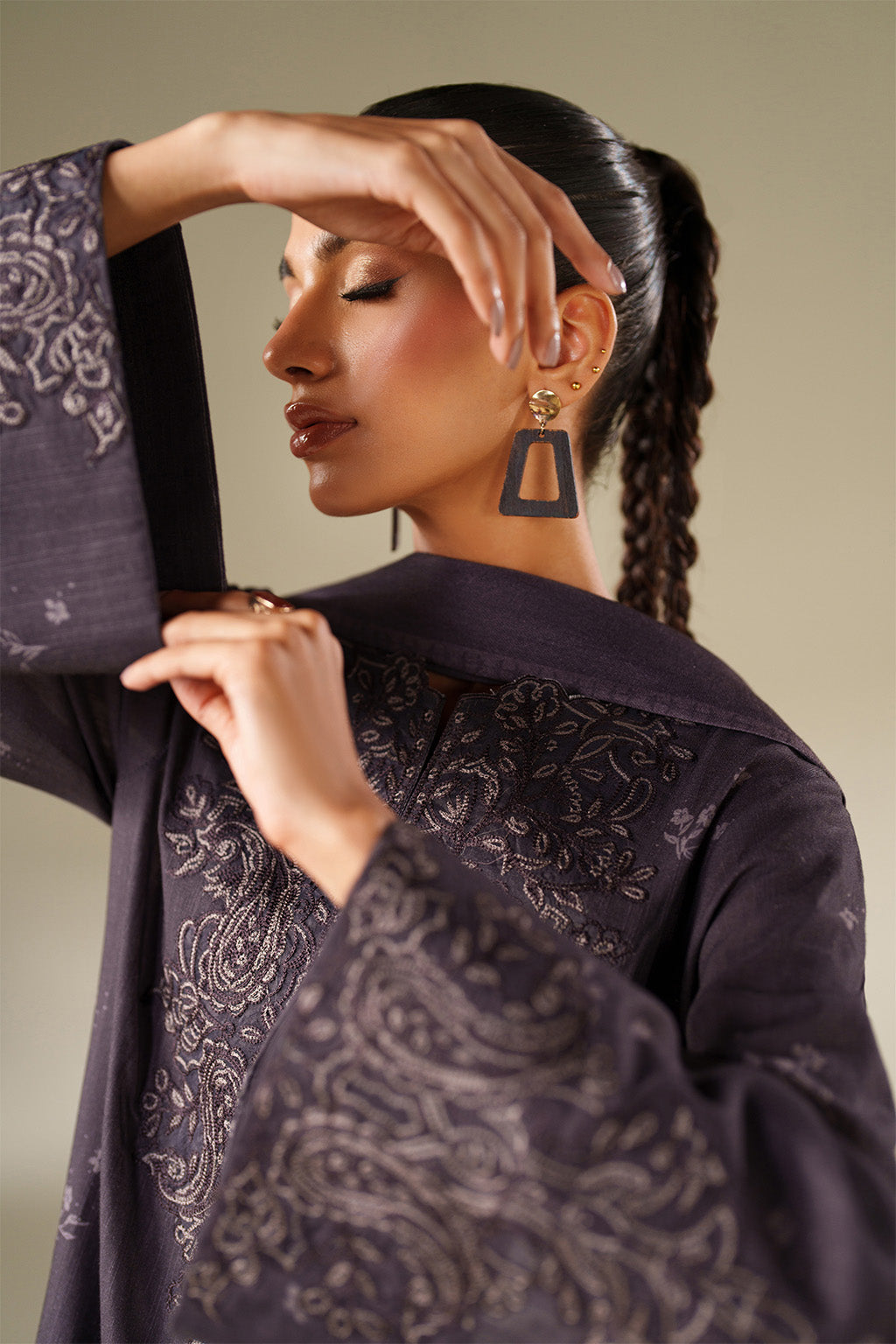 Iznik | Winter Chapter 25 | UE-558 Printed Khaddar - Official Iznik stockist in UK - Sakeena London