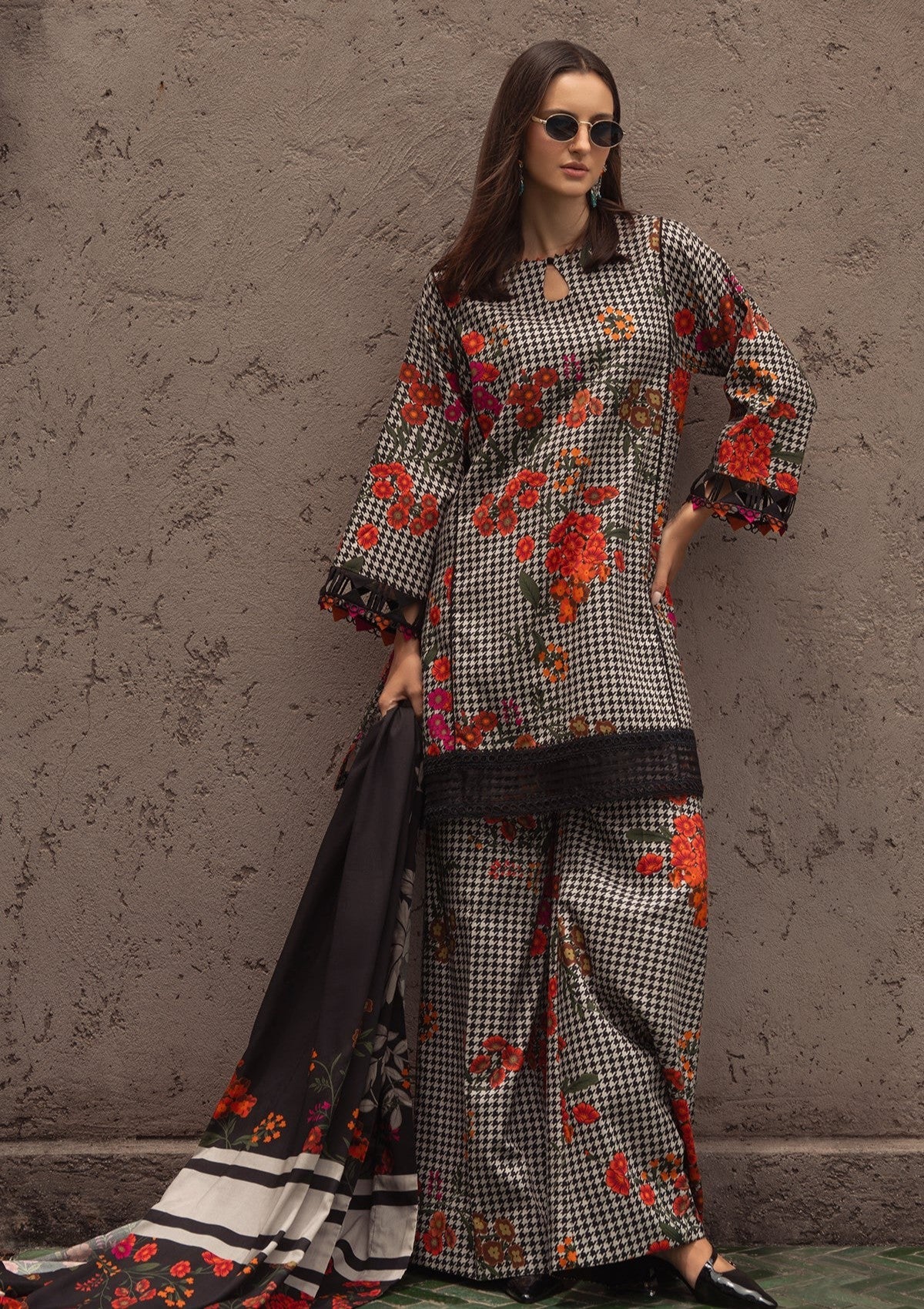 Winter - Charizma - C-Prints - Linen 25 - CPW5-04