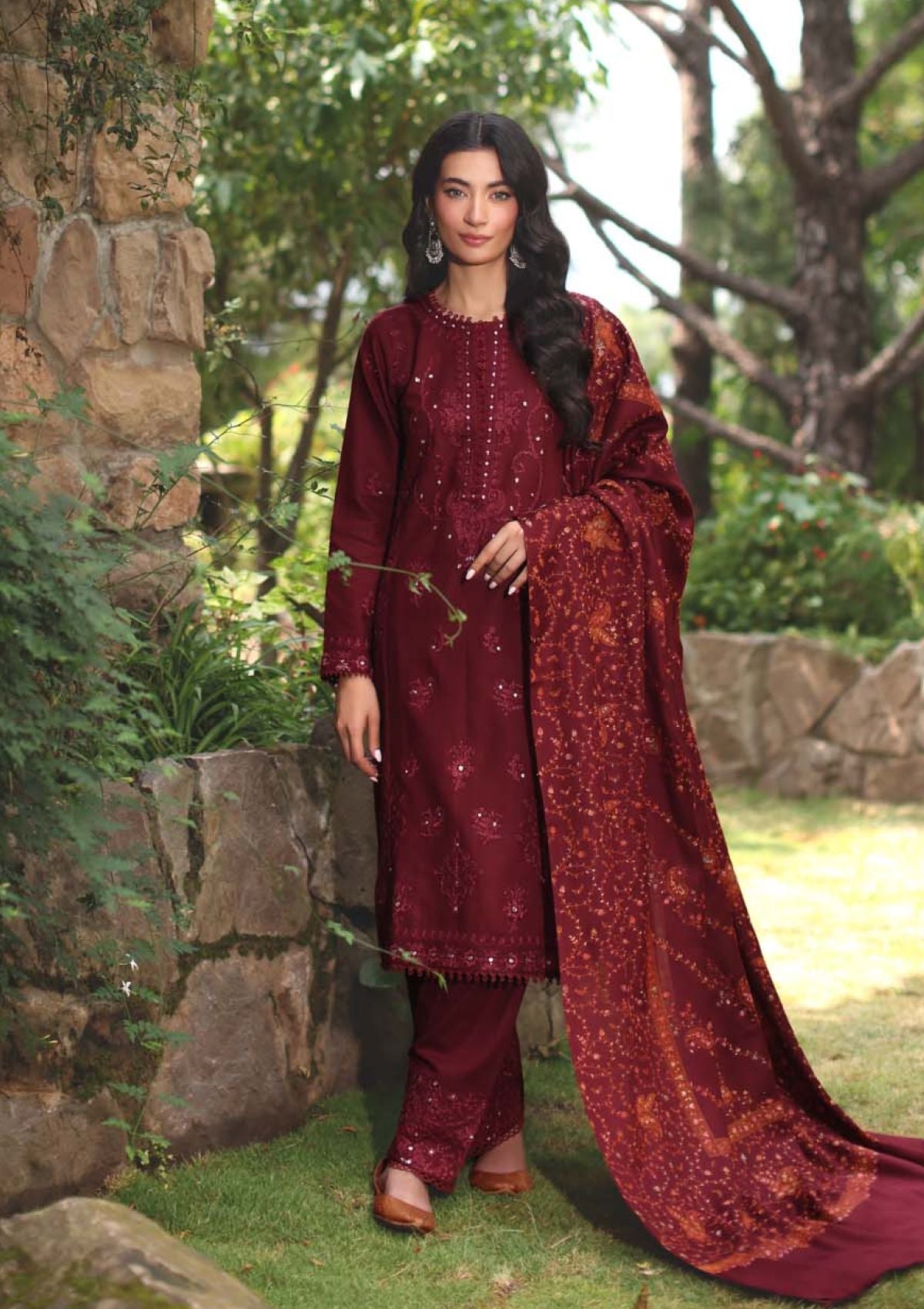 Winter Collection - Noor - Saadia Asad - Suzaanikari - NSK24#01