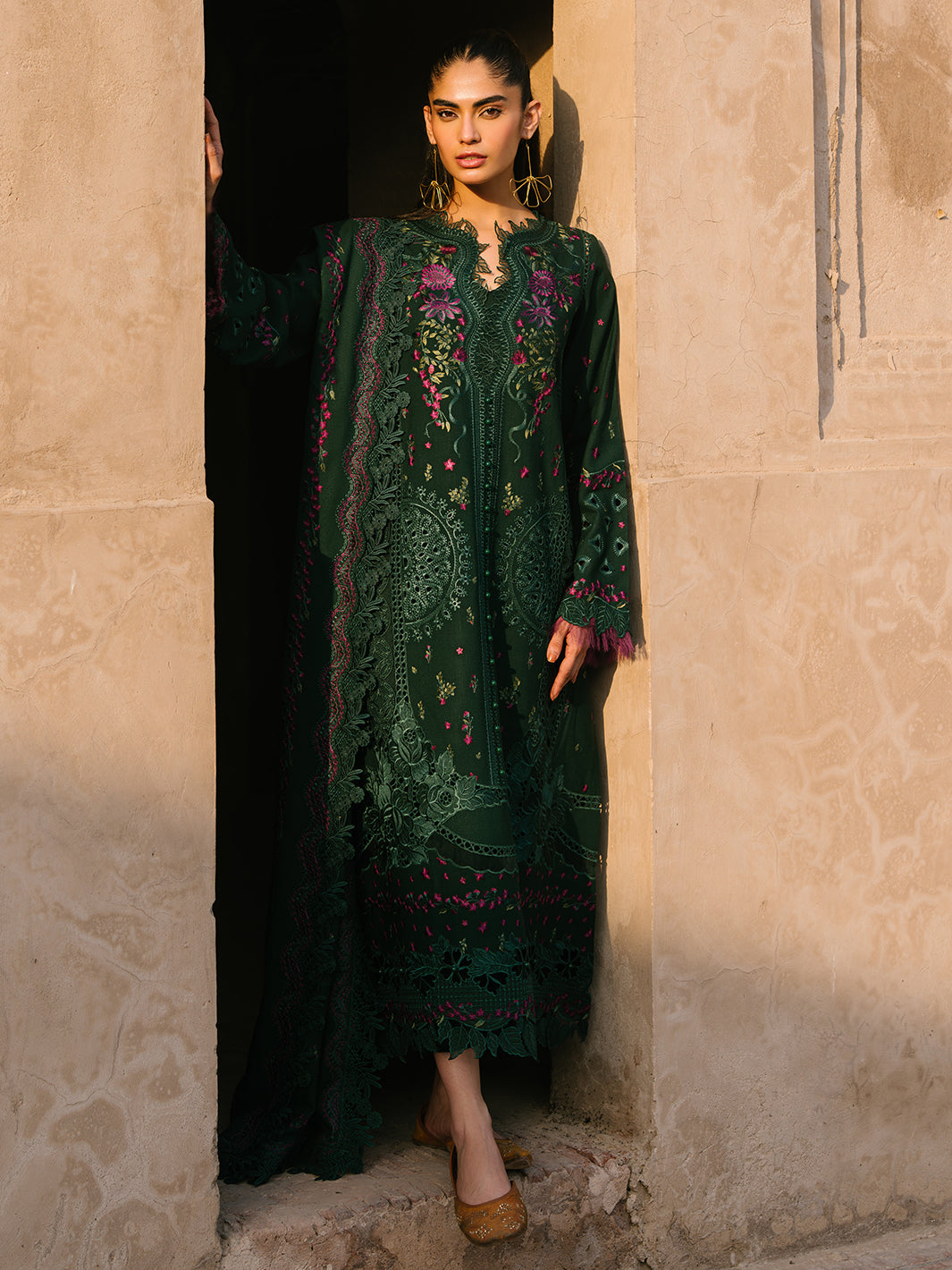 Bin Ilyas | Gulabi Baagh Winter 24 | 152 B - Official Bin Ilyas stockist in UK - Sakeena London