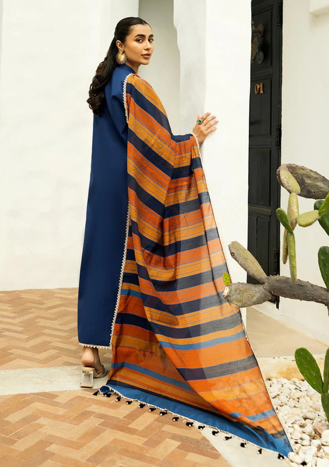 Lawn - Zainab Chottani - Chikankari 25 - Elma - 3B