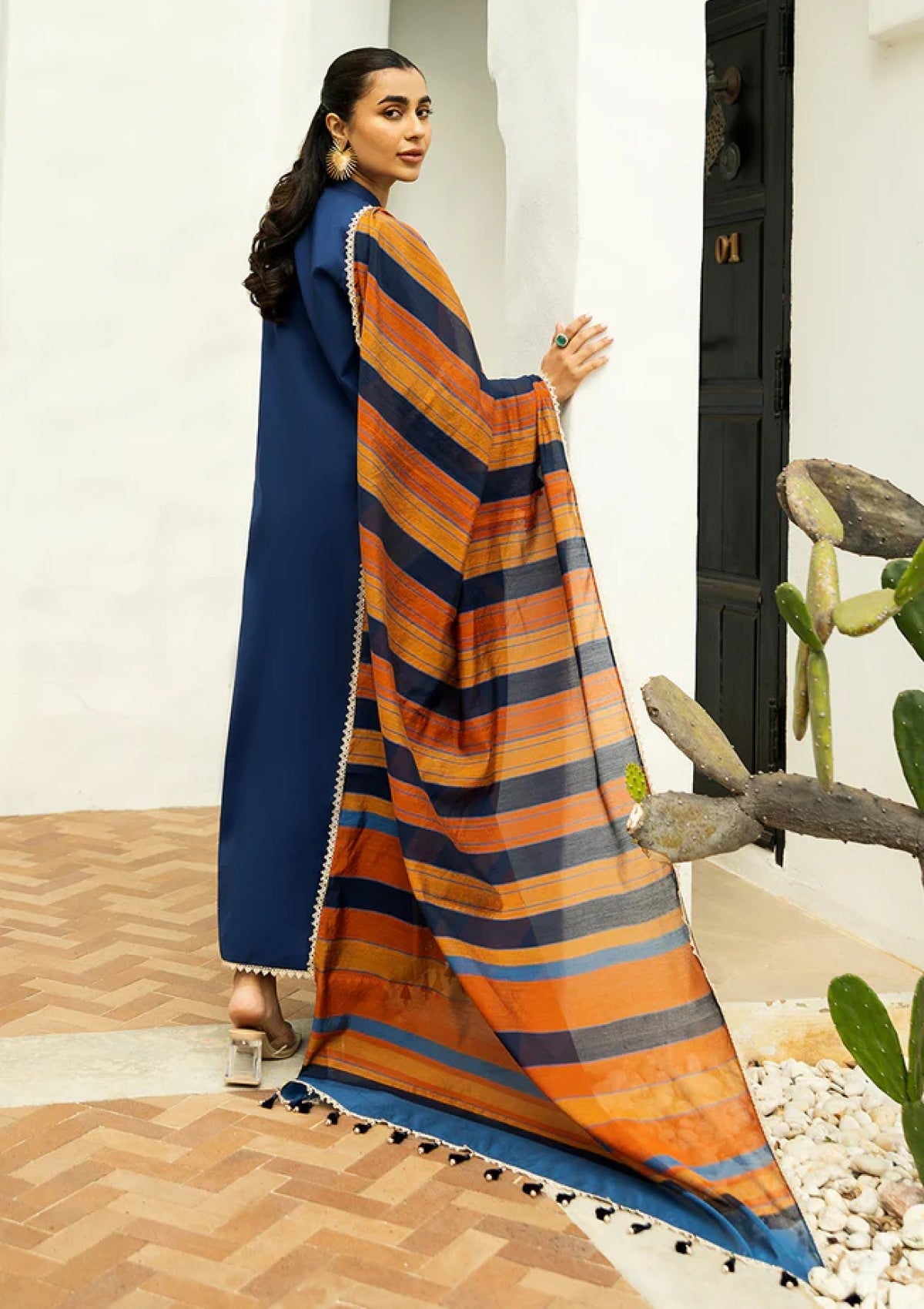 Lawn - Zainab Chottani - Chikankari 25 - Elma - 3B
