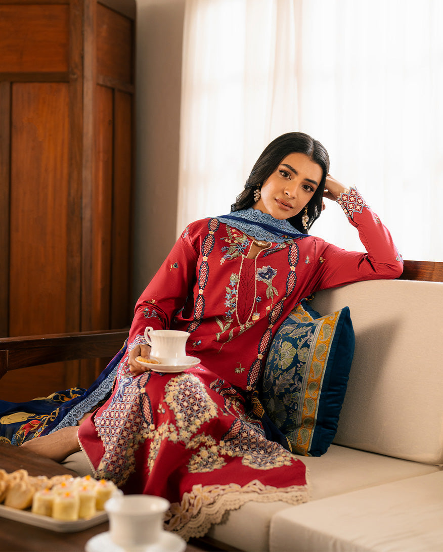 Roheenaz | Aashiyana Lawn | Ushna - Official Roheenaz stockist in UK - Sakeena London