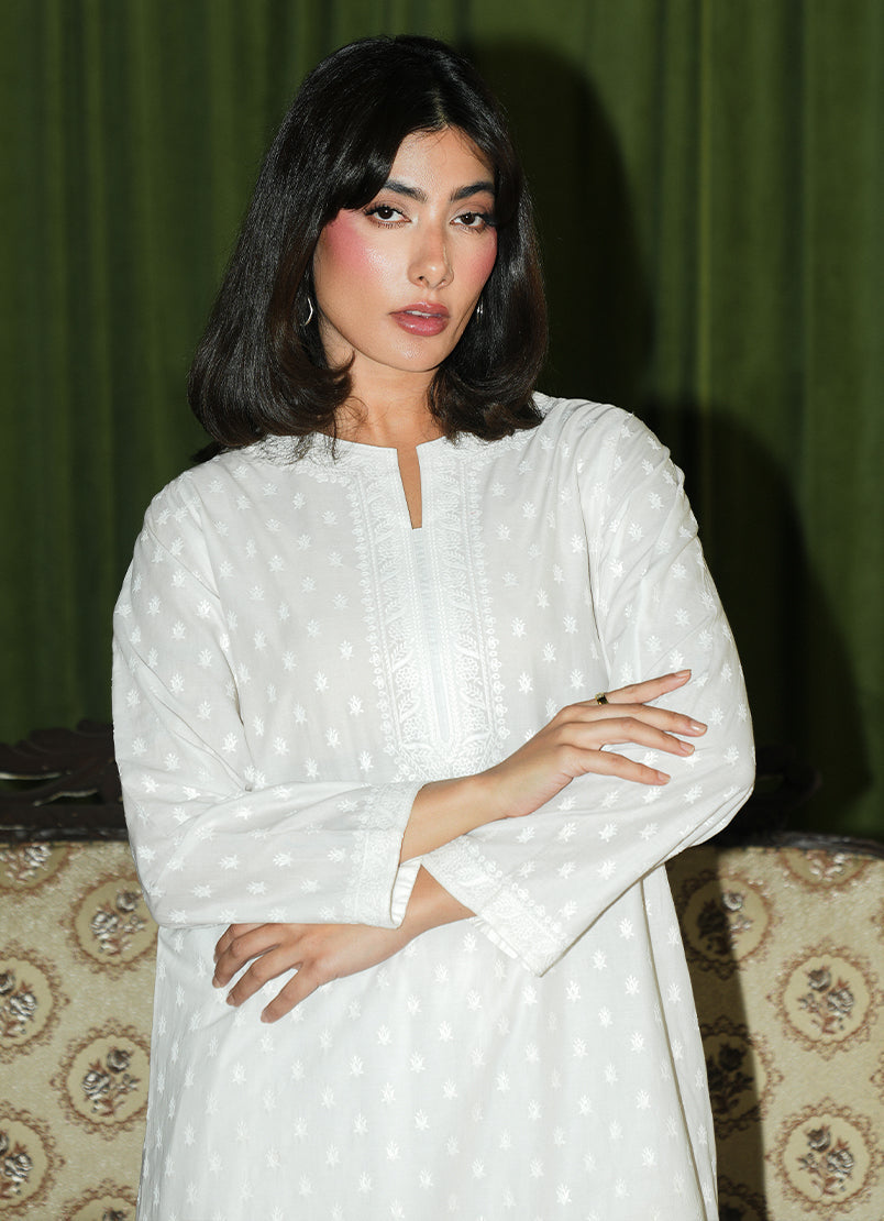 Image | Spring the Tea | ICSE-213276-11345 - Official Image stockist in UK - Sakeena London