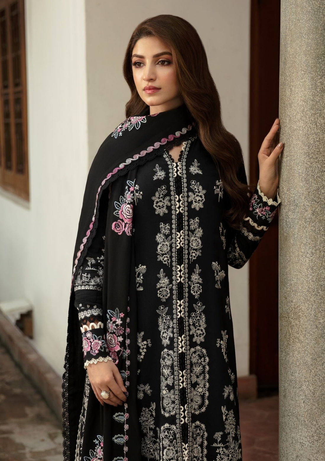 Winter Collection - Republic Womenswear - Rosalee - RP#09 - Mira