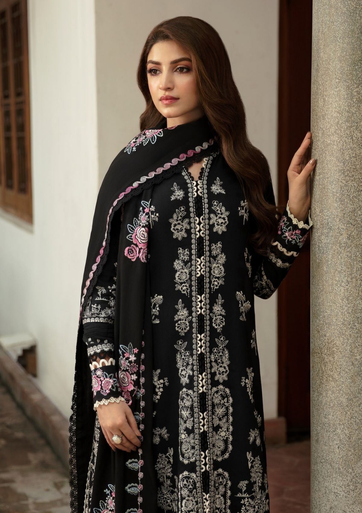 Winter Collection - Republic Womenswear - Rosalee - RP#09 - Mira