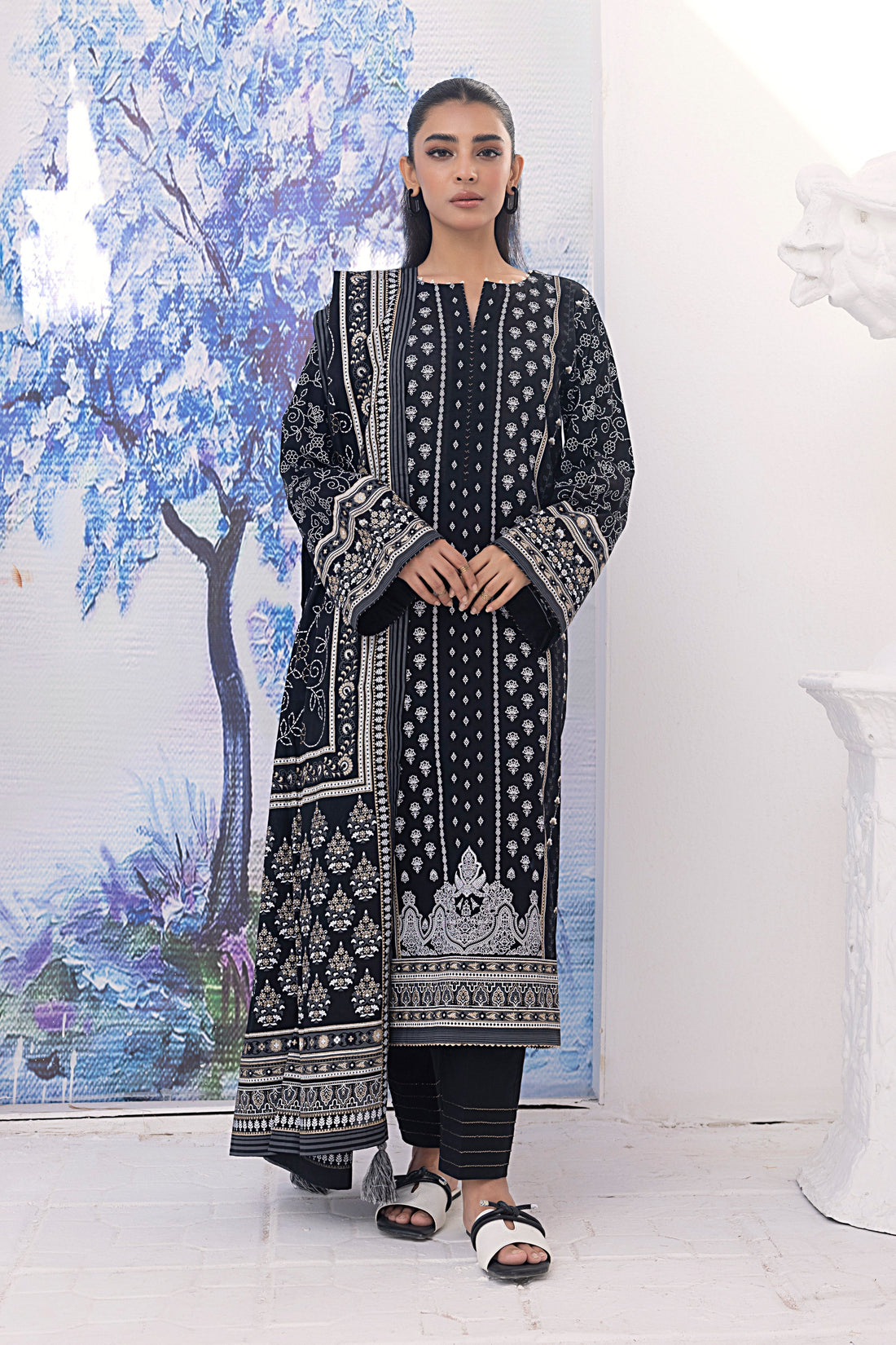 LSM | Winter Marina 24 | 0047 - Official LSM stockist in UK - Sakeena London