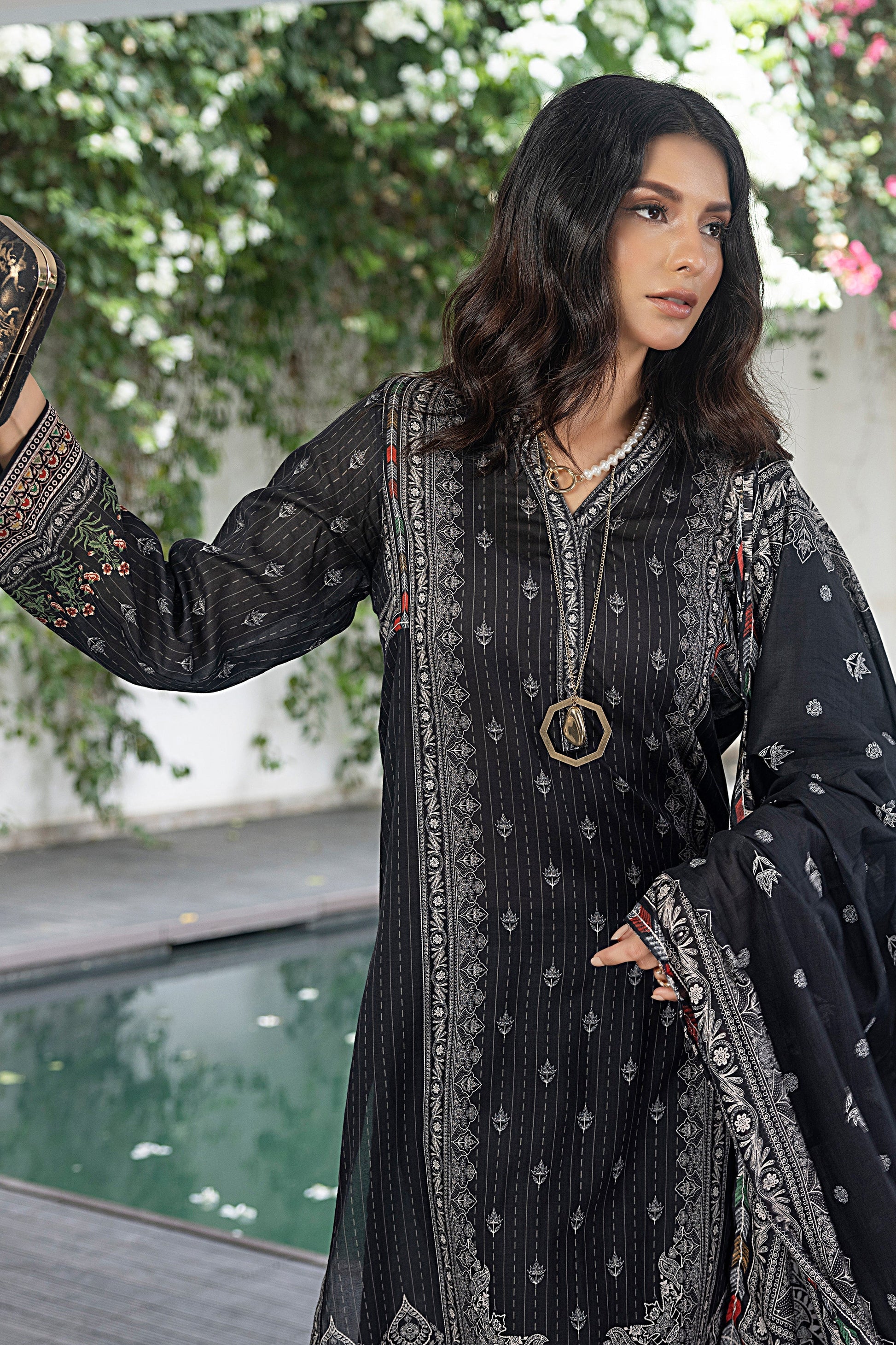 LSM | Winter Marina 24 | 0153 - Official LSM stockist in UK - Sakeena London