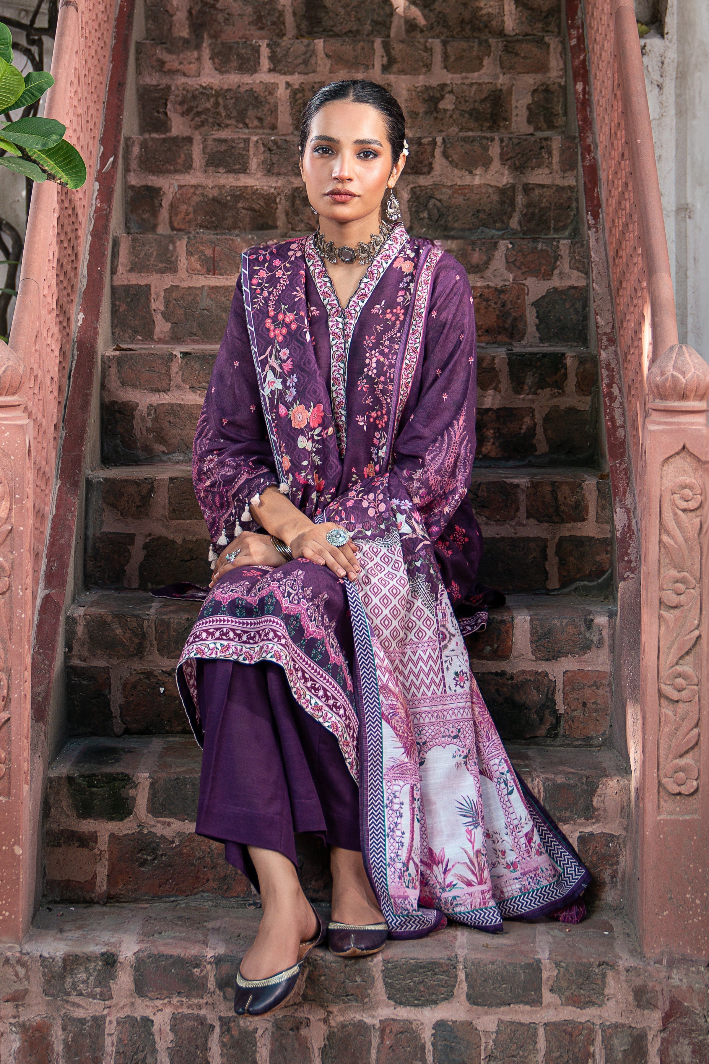 LSM | Winter Marina 24 | R-0078 - Official LSM stockist in UK - Sakeena London