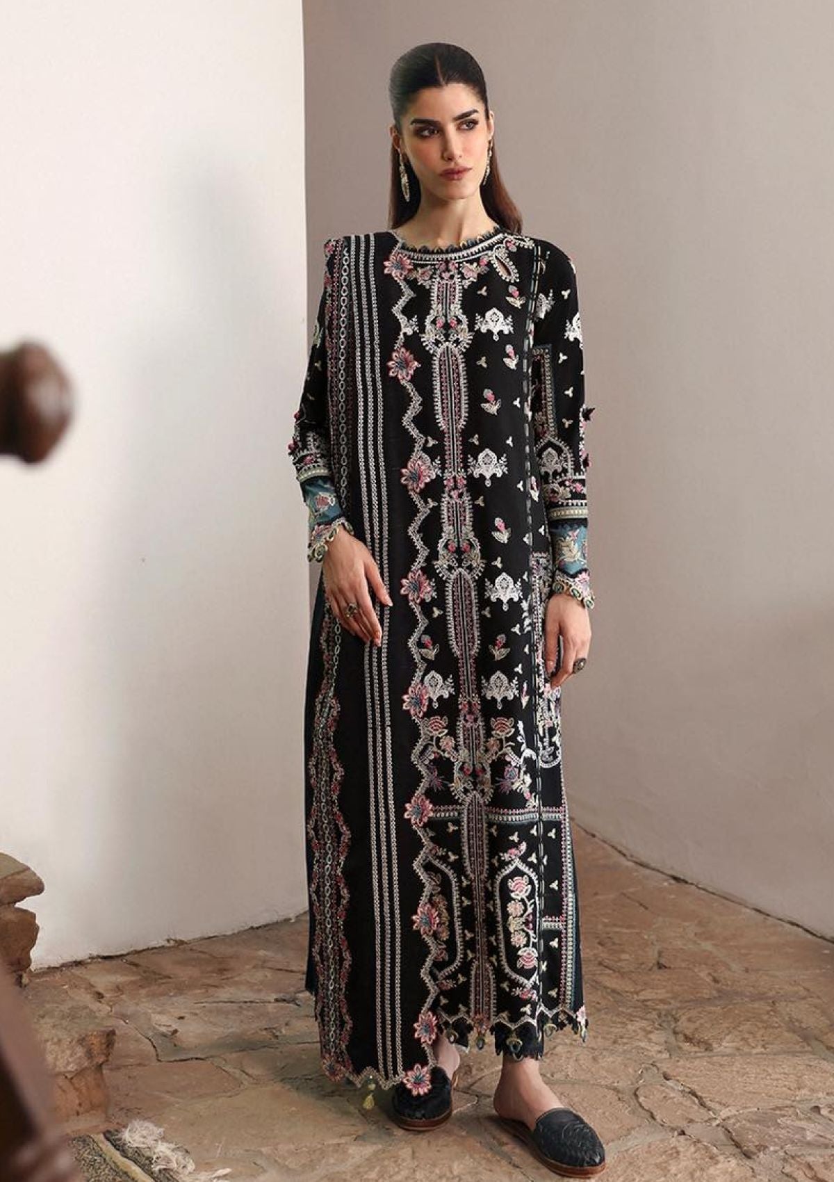 Winter Collection - Qalamkar - Qlinekari - Linen 24 - QLK24#02 - Ria