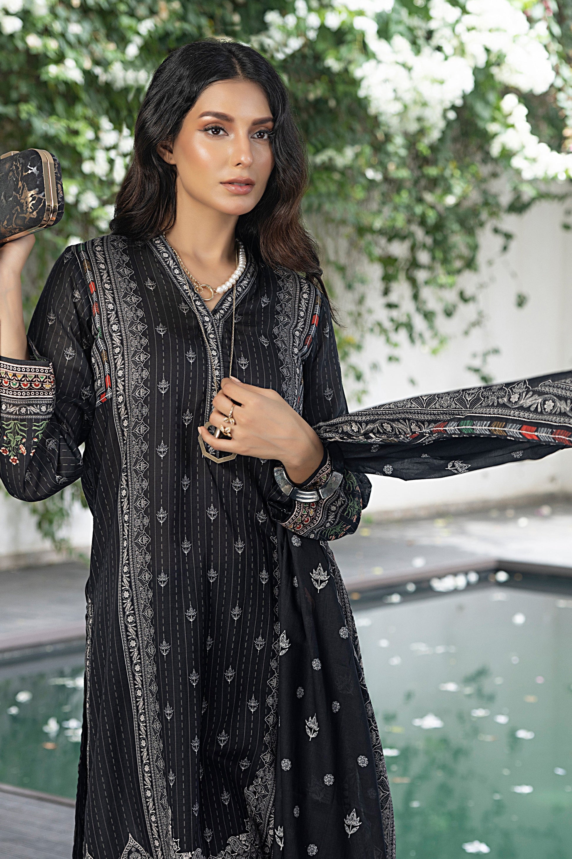 LSM | Winter Marina 24 | 0153 - Official LSM stockist in UK - Sakeena London
