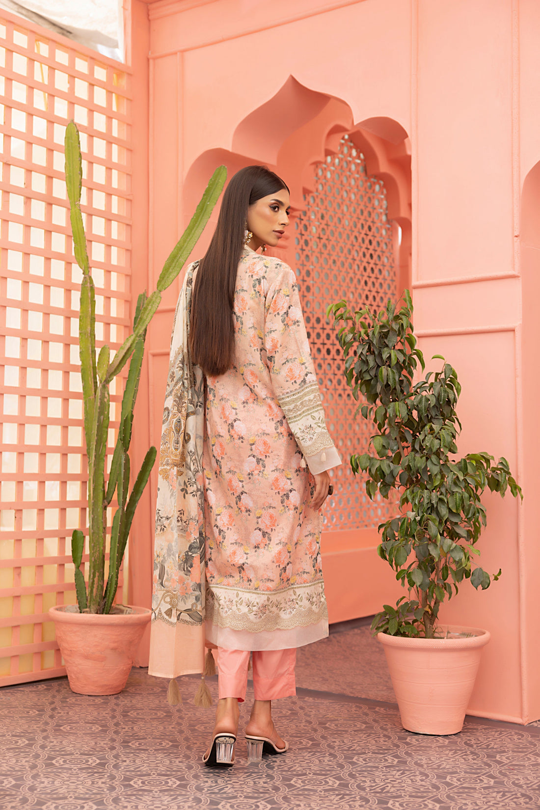 LSM | Winter Marina 24 | 0133 - Official LSM stockist in UK - Sakeena London