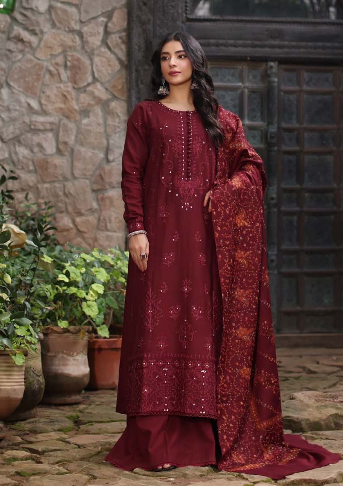 Winter Collection - Noor - Saadia Asad - Suzaanikari - NSK24#01