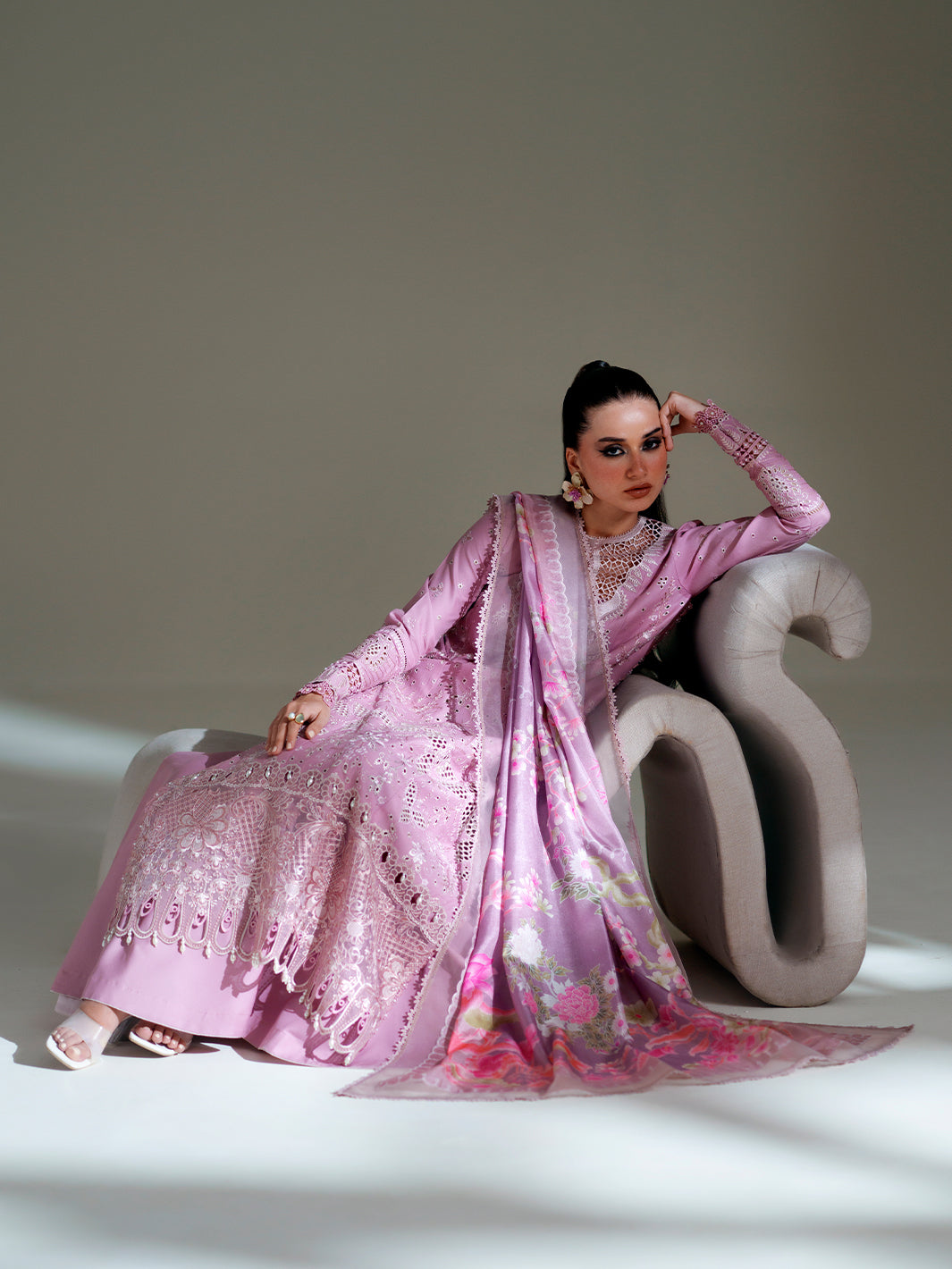 Bin Ilyas | Amour Luxury Lawn 26 | 181-B